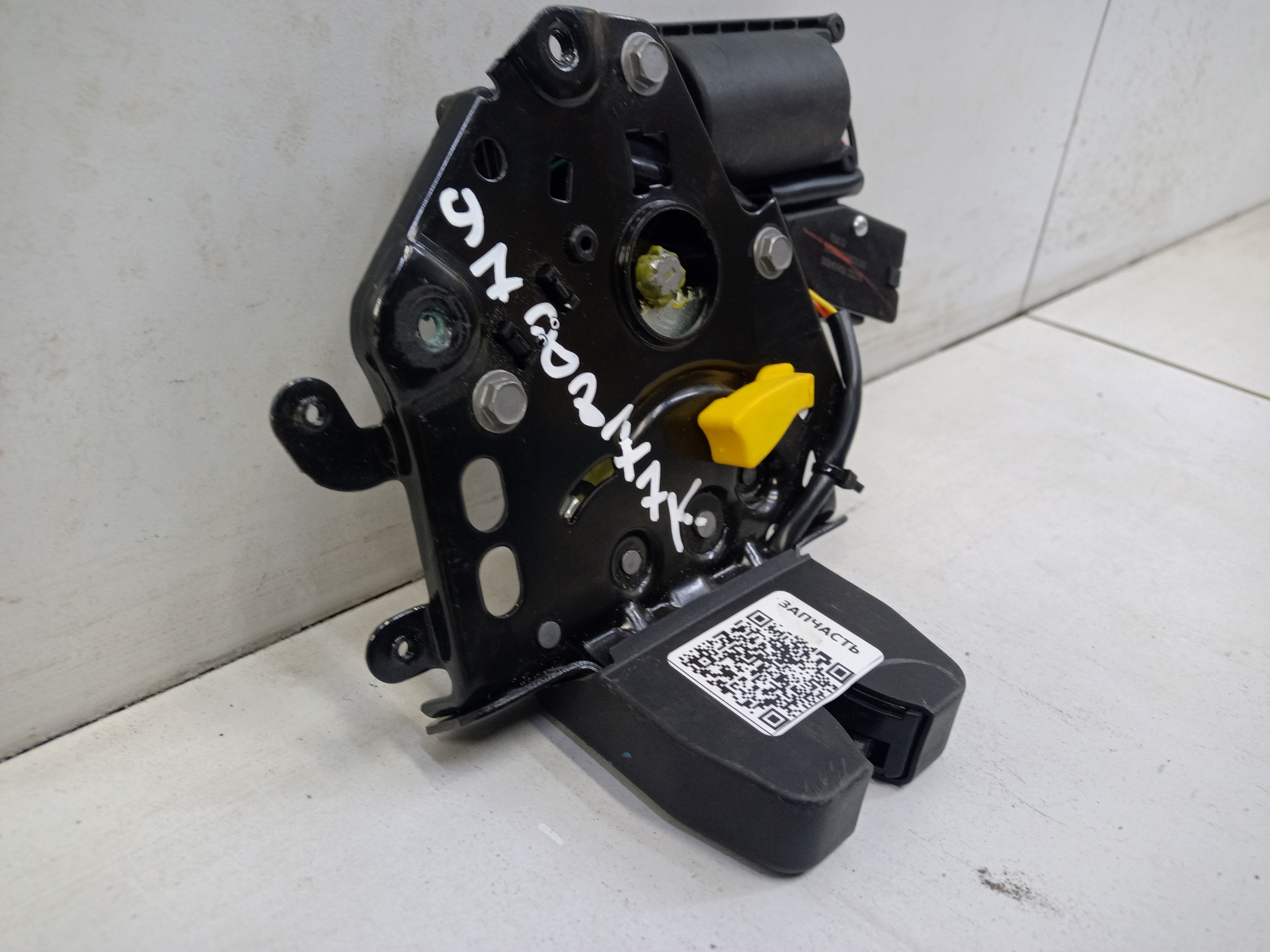 Замок крышки багажника GAC GS8 2