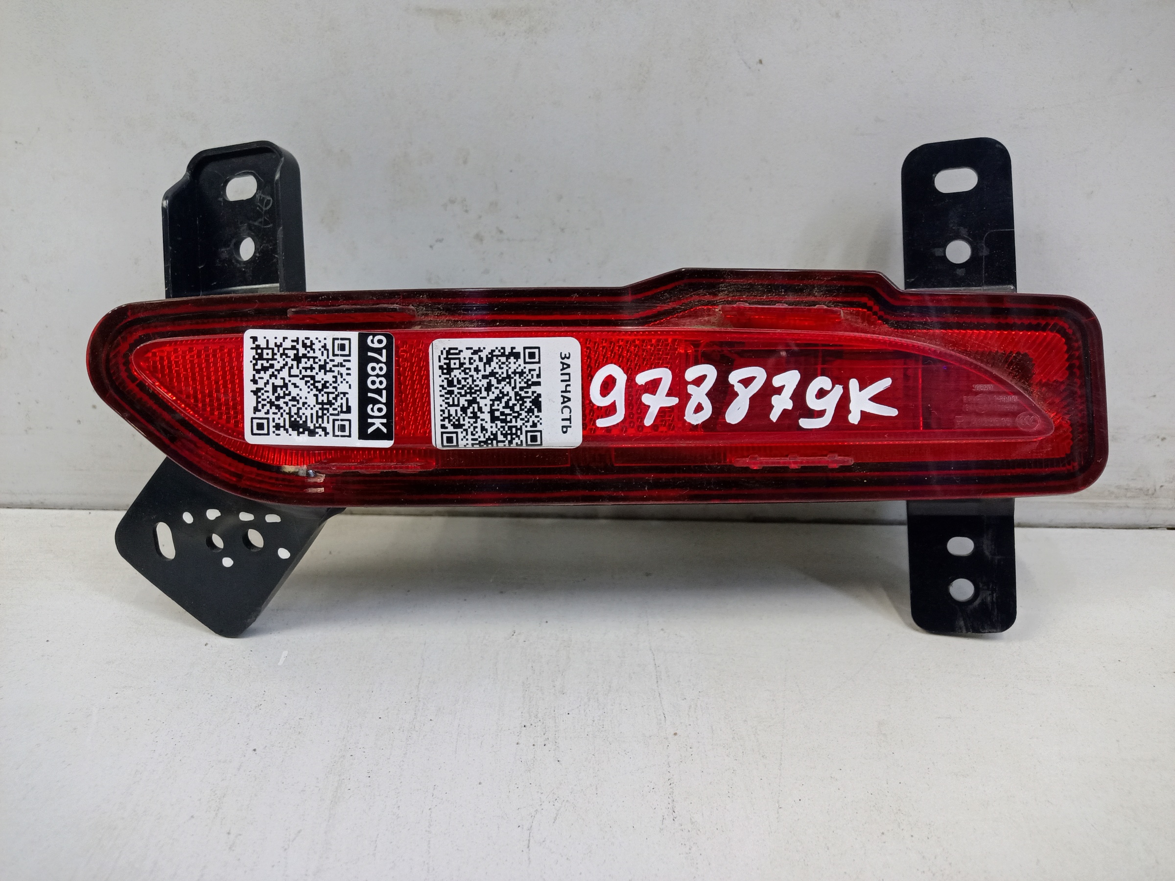 Фара ПТФ задняя правая Aito M5