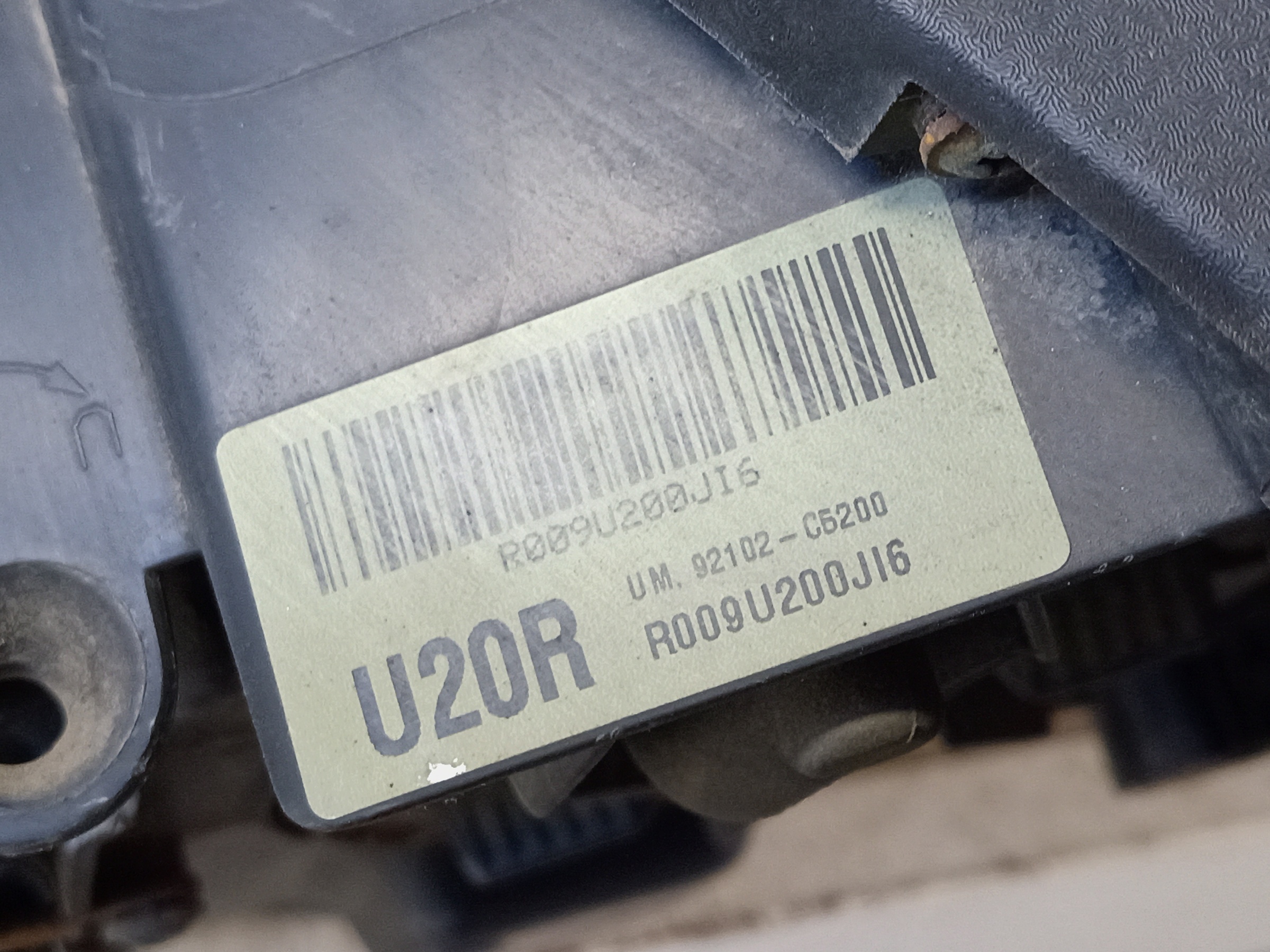 Фара передняя правая Kia Sorento 3 ксенон ДХО