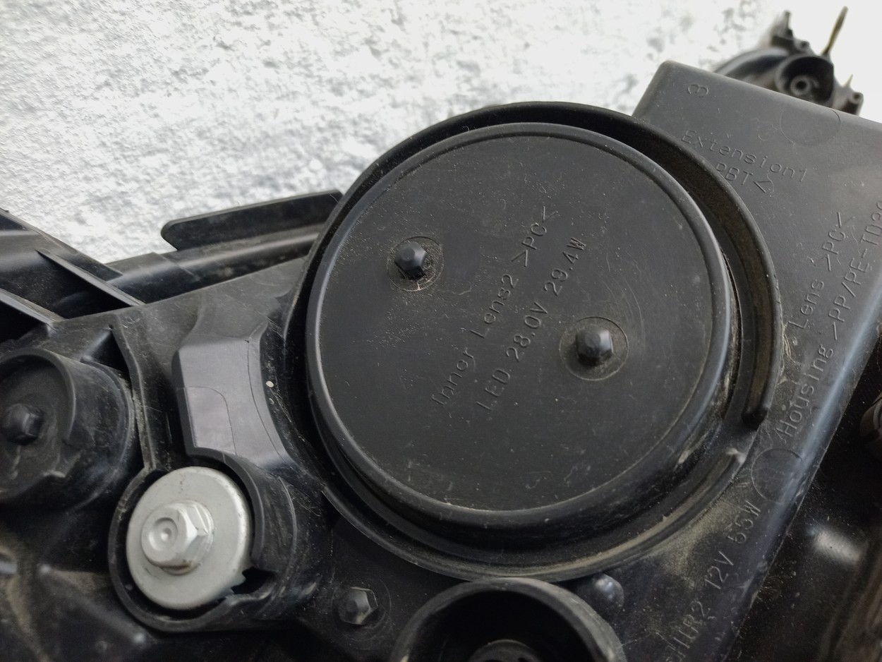 Фара передняя левая Toyota RAV4 CA40 Restail LED