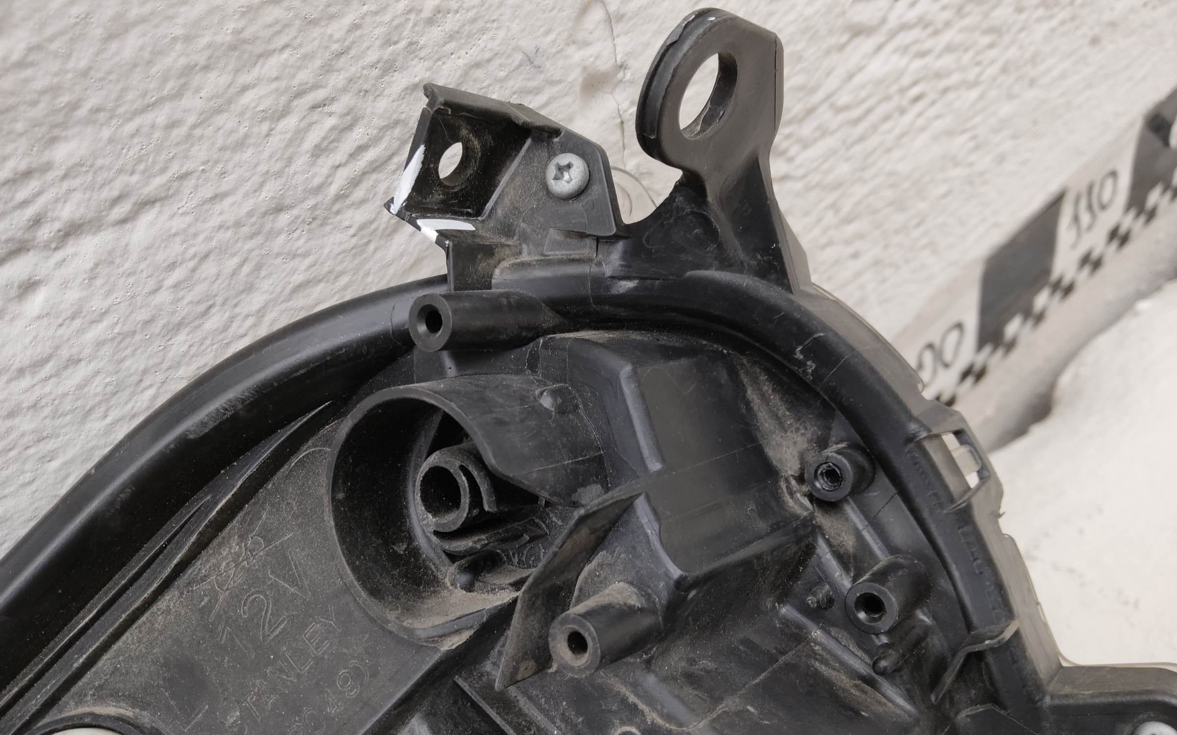 Фара передняя левая Toyota RAV4 CA40 Restail LED