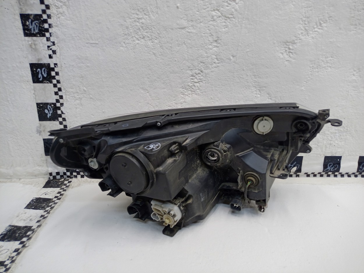 Фара передняя левая Toyota RAV4 CA40 Restail LED