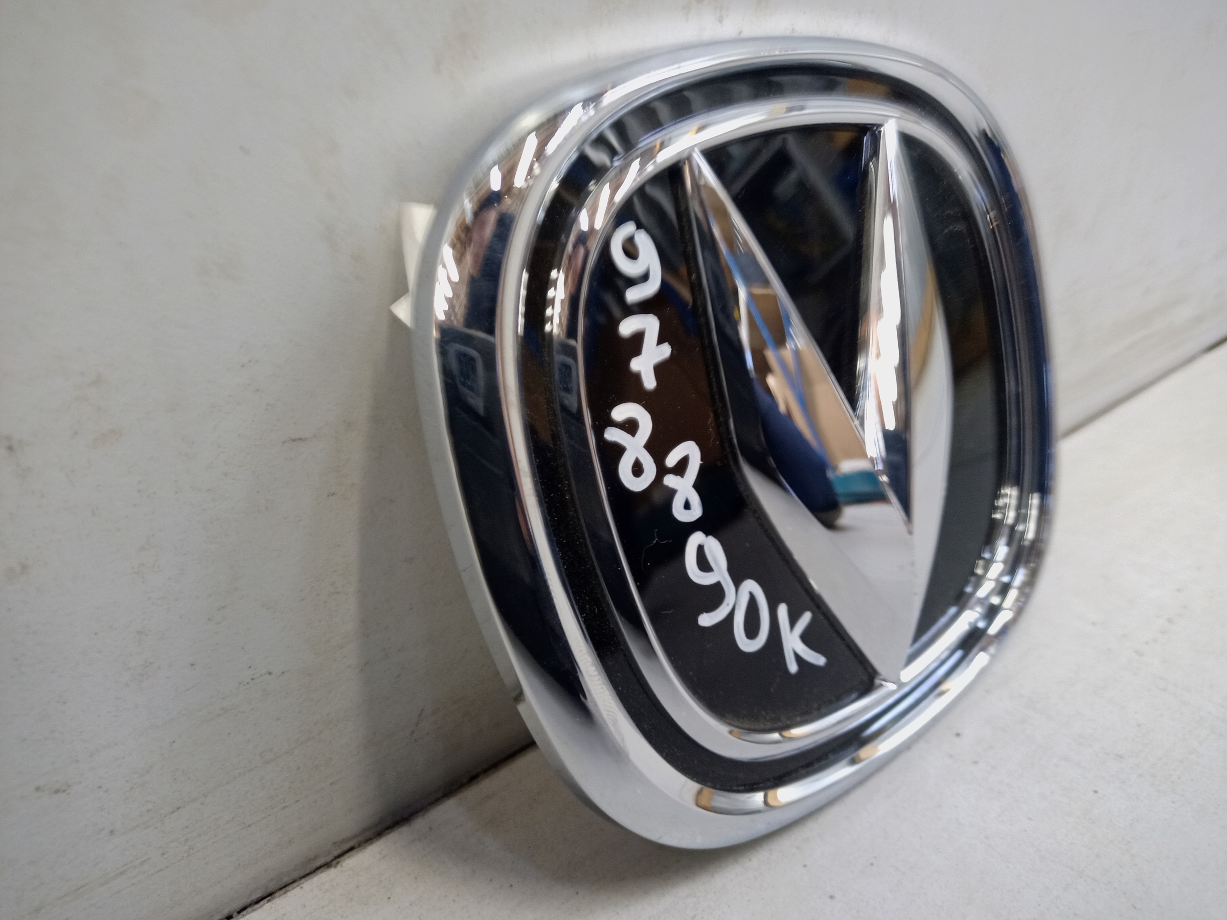 Эмблема решетки радиатора Changan CS55Plus