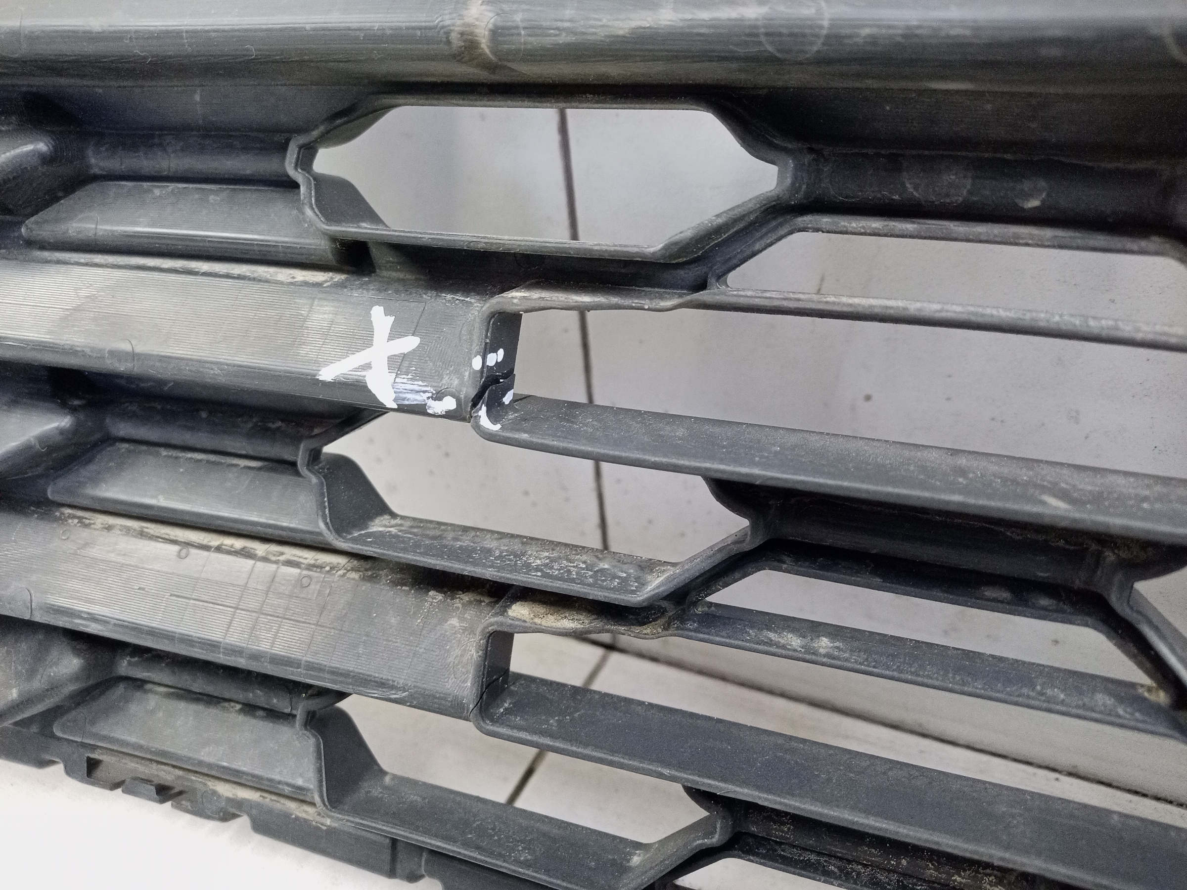 Решётка радиатора Toyota RAV4 XA50