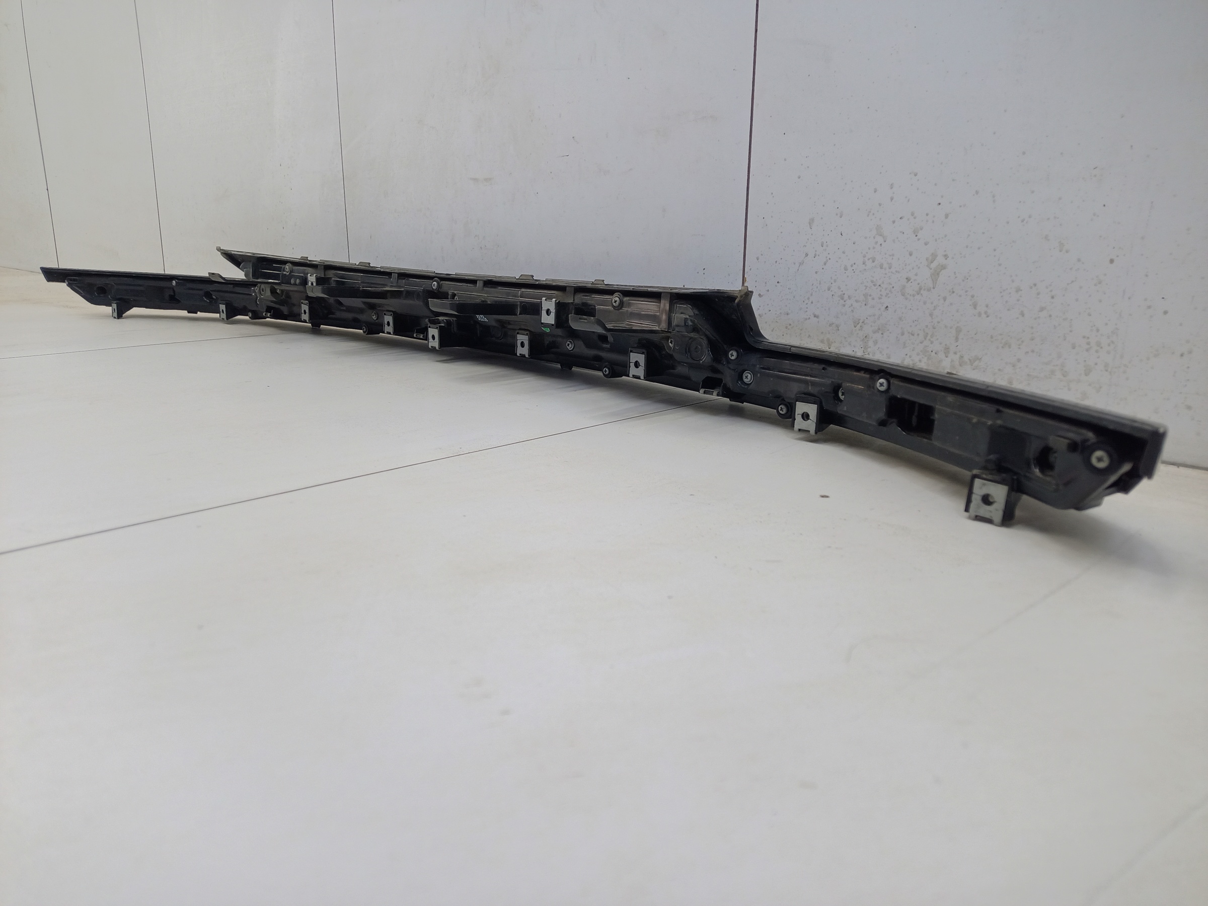 Накладка решетки радиатора верхняя Changan CS55Plus Restail LED