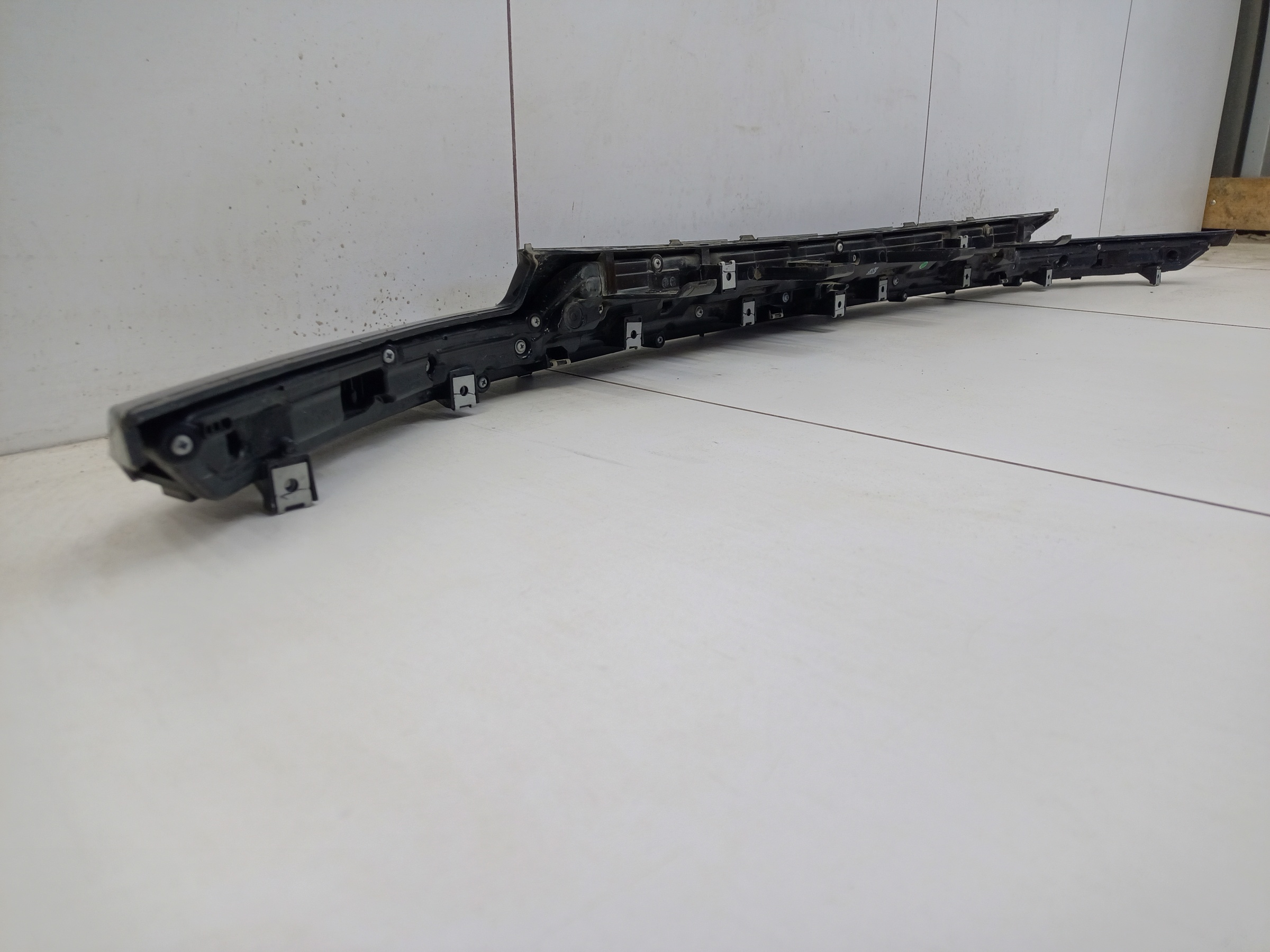 Накладка решетки радиатора верхняя Changan CS55Plus Restail LED