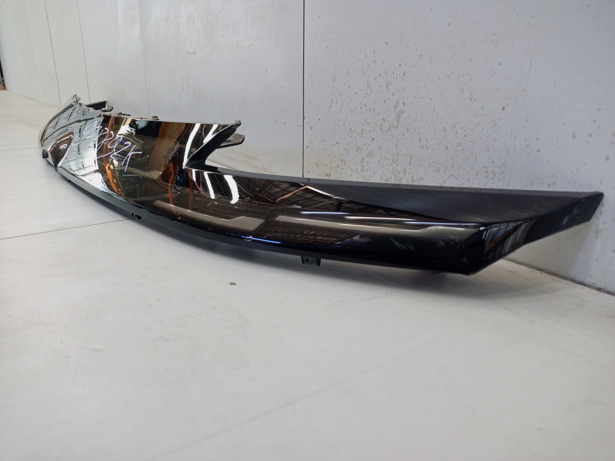 Накладка решетки радиатора верхняя Changan CS55Plus Restail LED