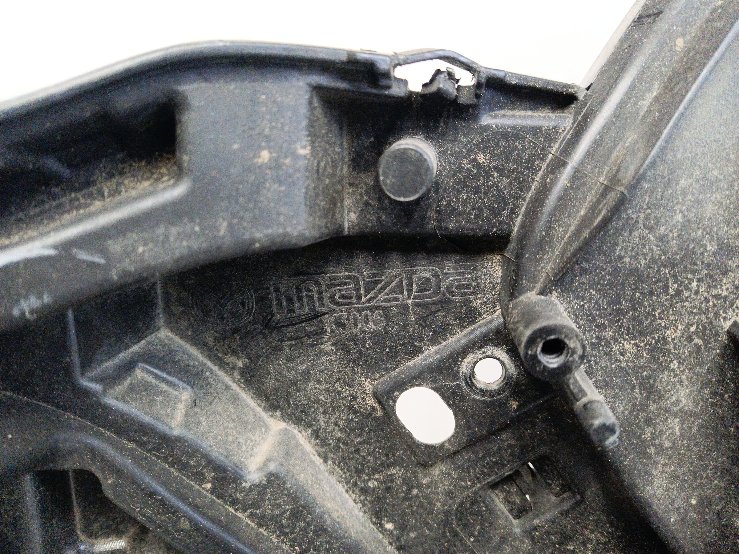 Решетка радиатора Mazda CX-5 2