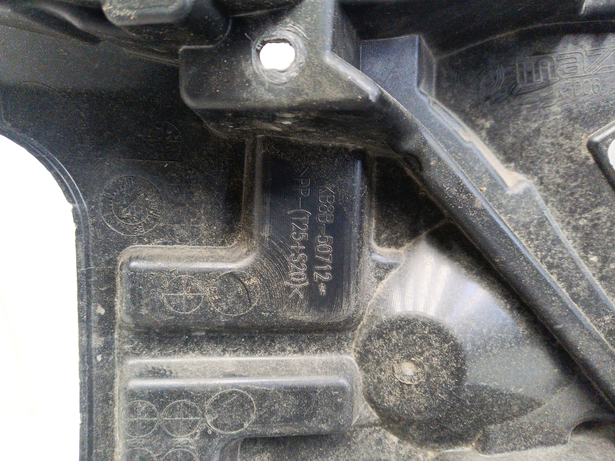 Решетка радиатора Mazda CX-5 2