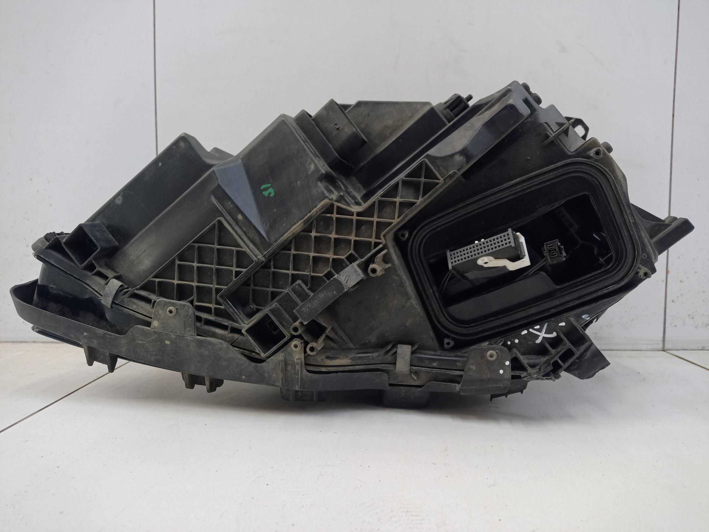 Фара передняя правая Mercedes-Benz GLA-Klasse X156 Restail