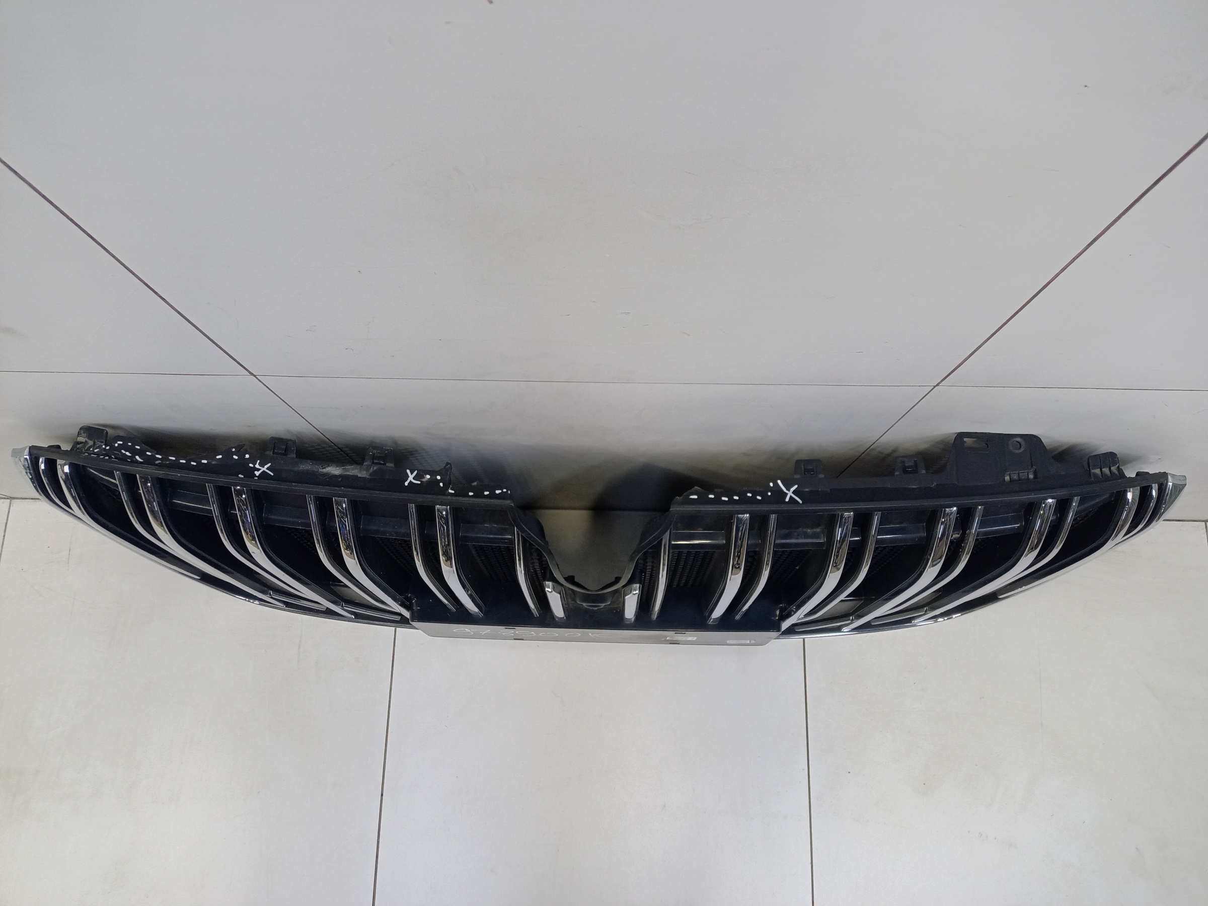 Решетка радиатора Voyah Dream