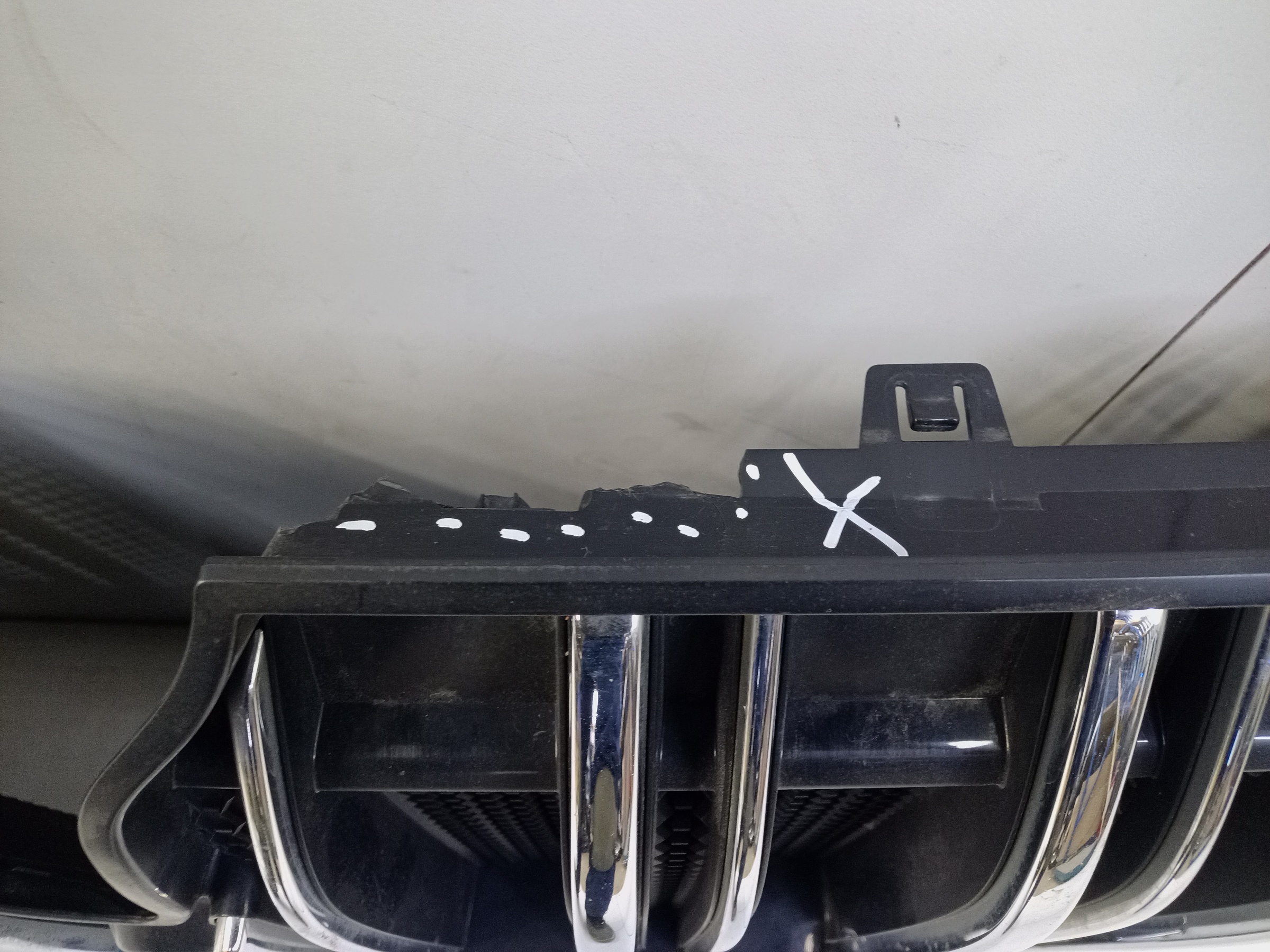 Решетка радиатора Voyah Dream