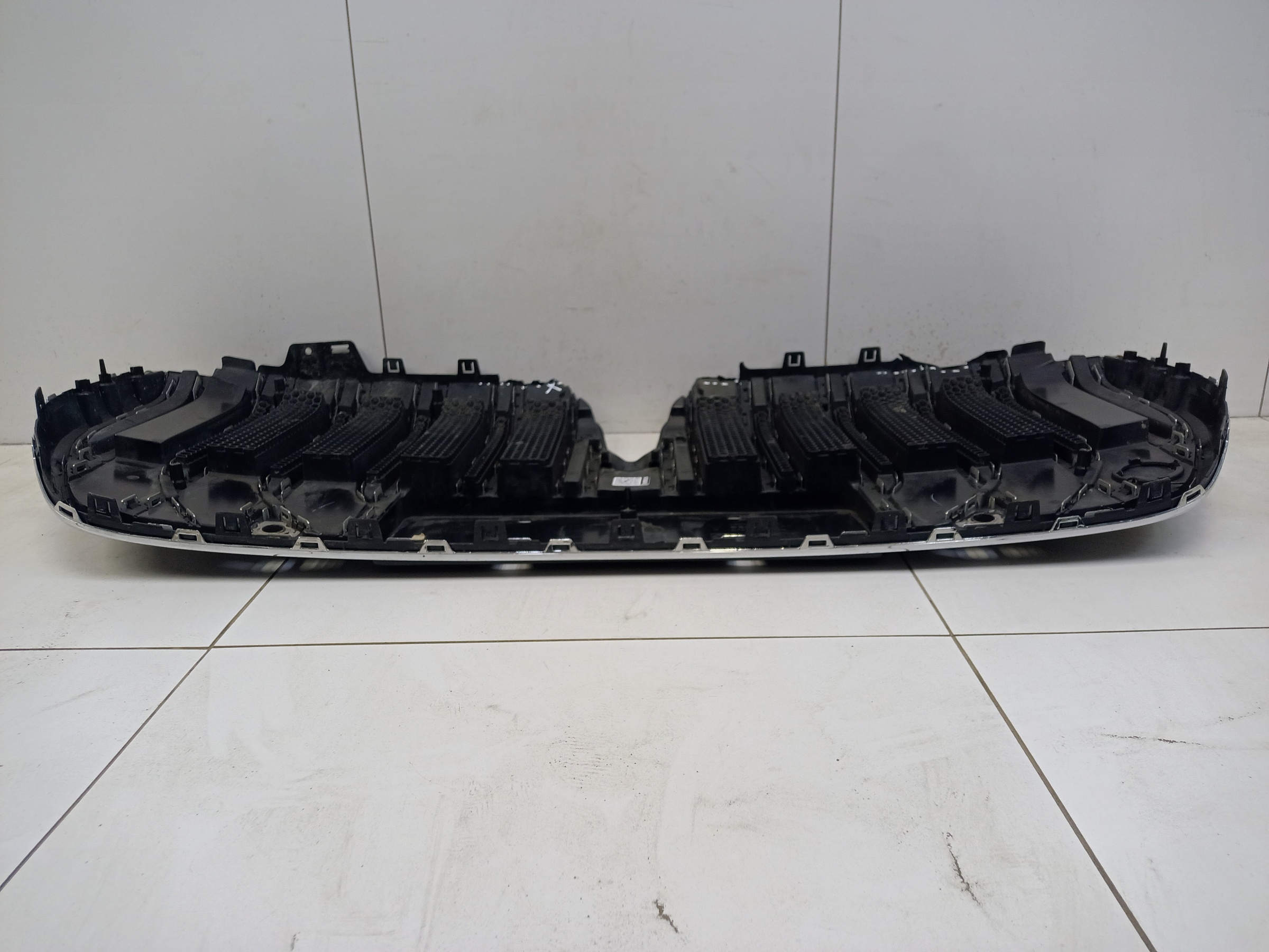 Решетка радиатора Voyah Dream