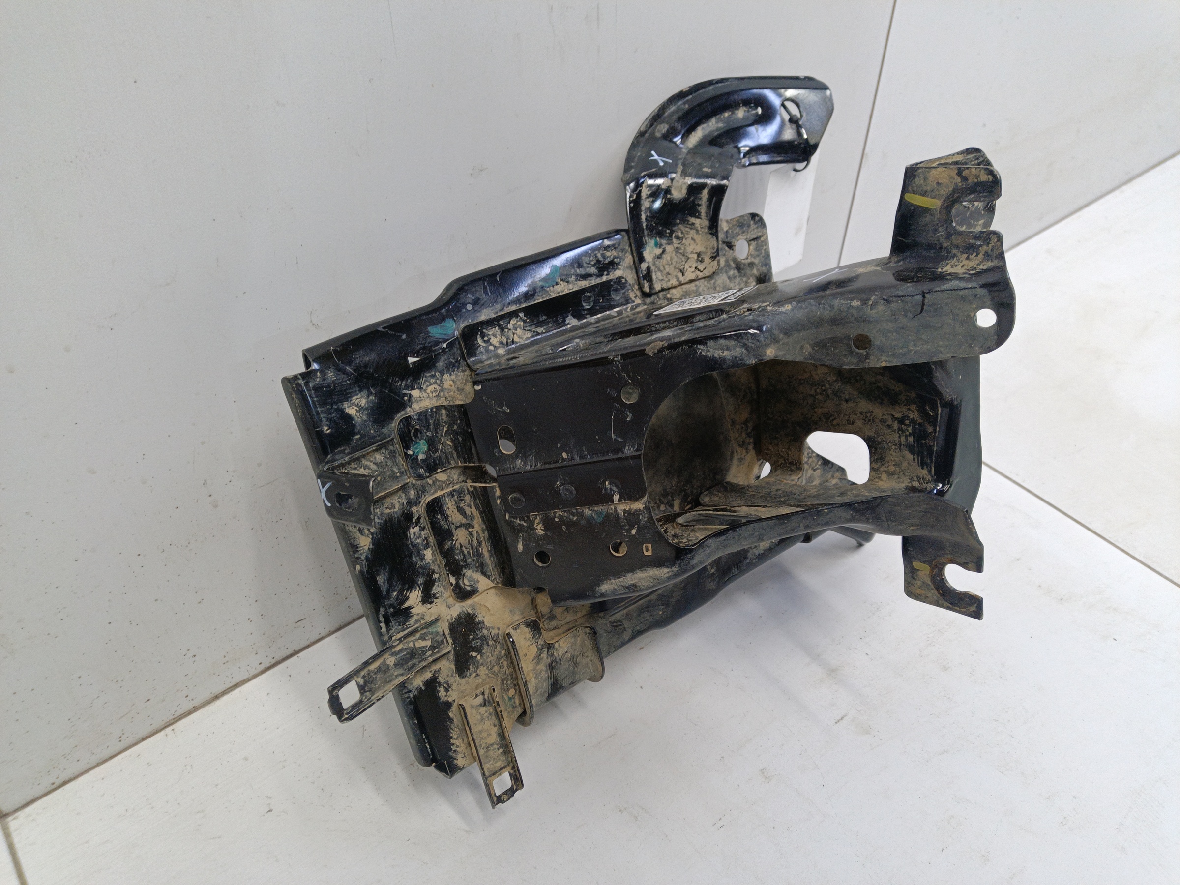 Площадка крепления АКБ Haval F7x