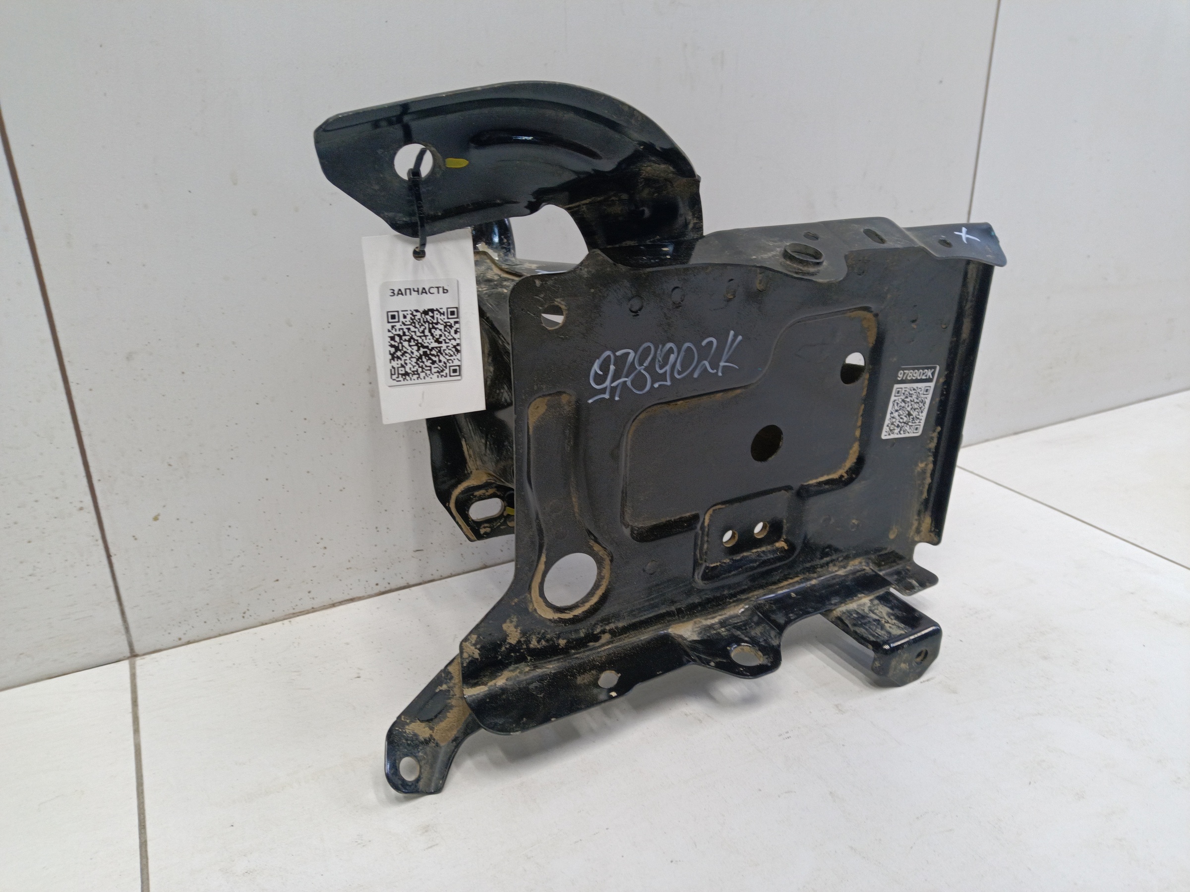 Площадка крепления АКБ Haval F7x