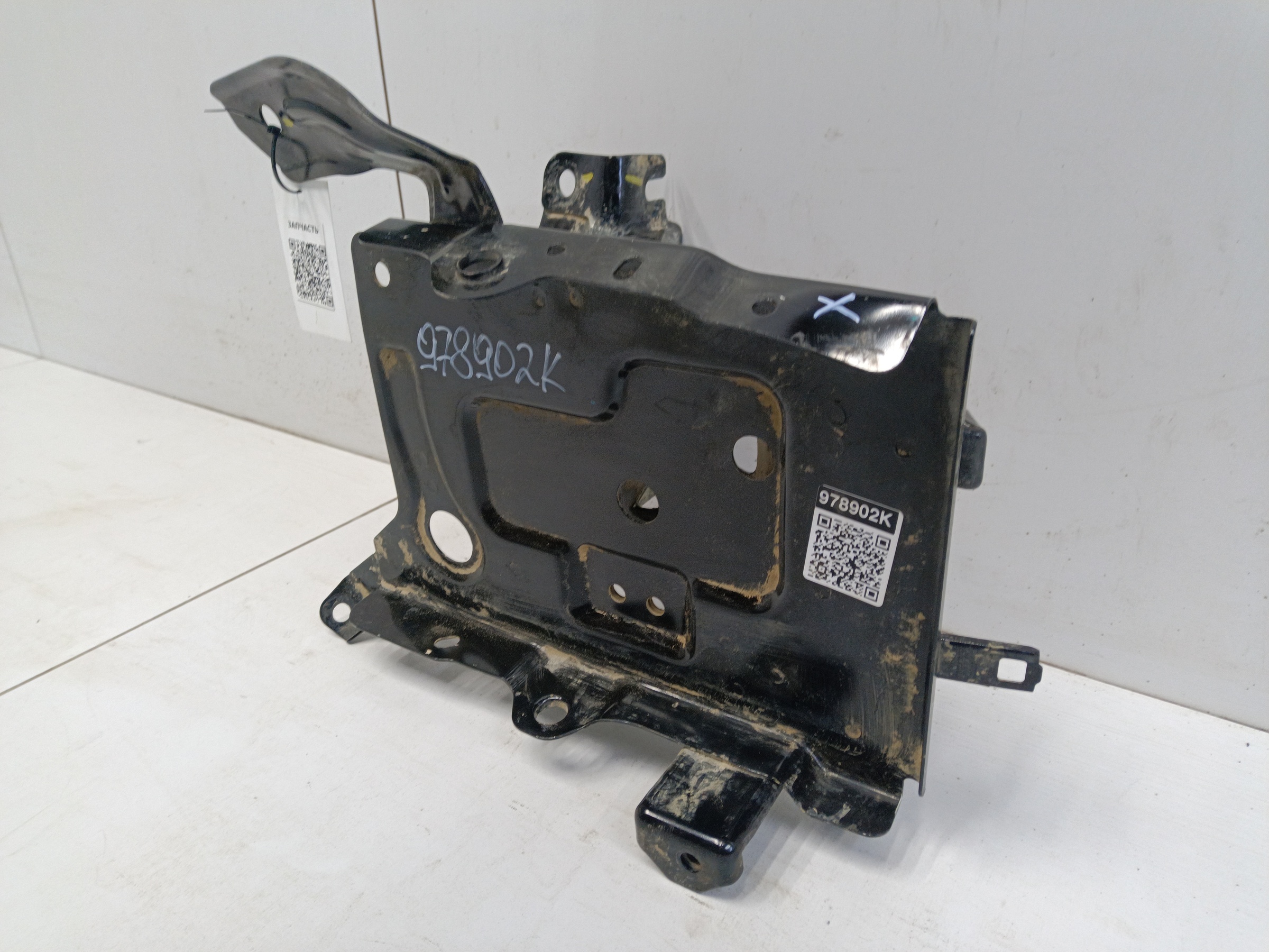 Площадка крепления АКБ Haval F7x