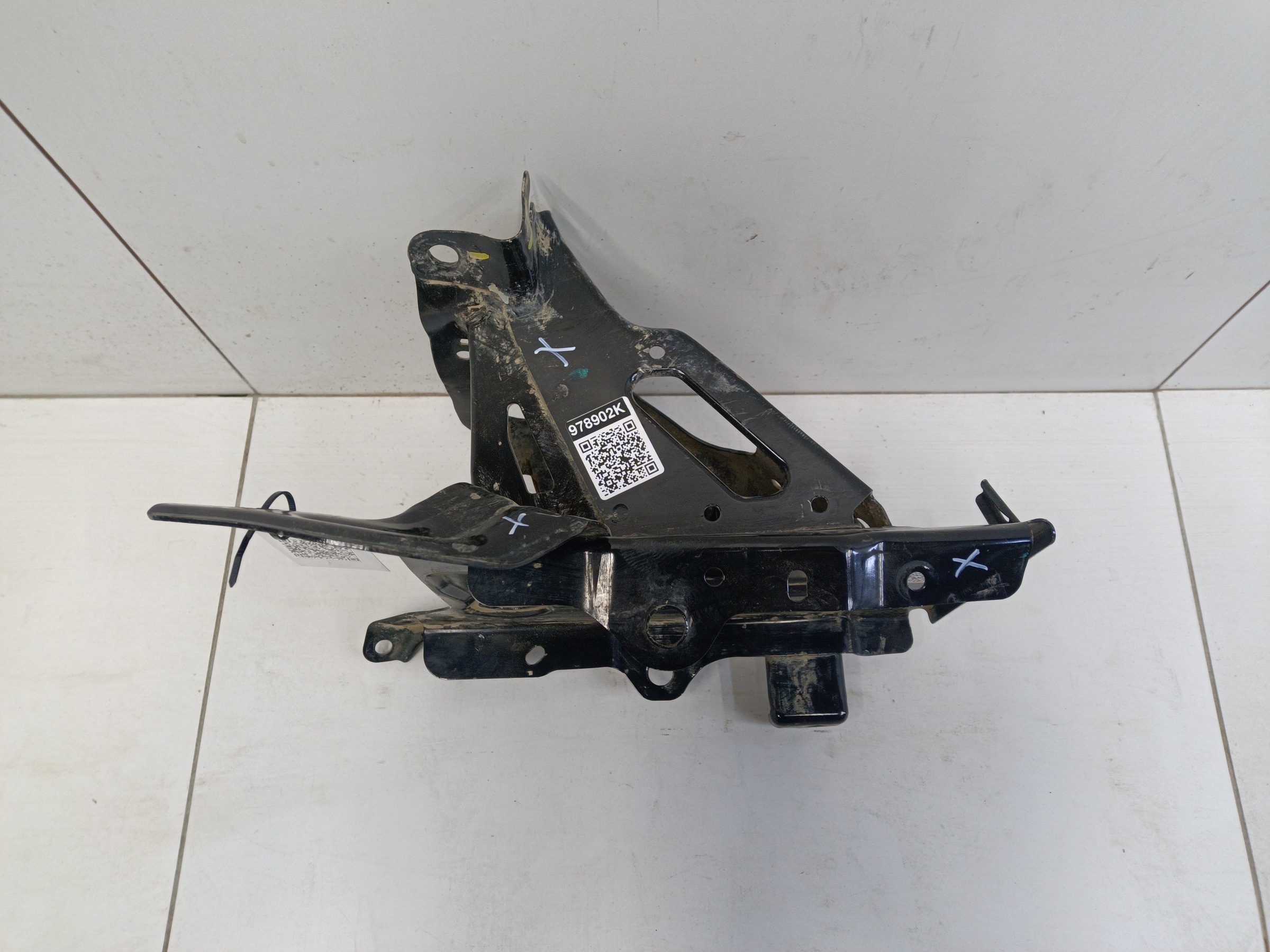 Площадка крепления АКБ Haval F7x