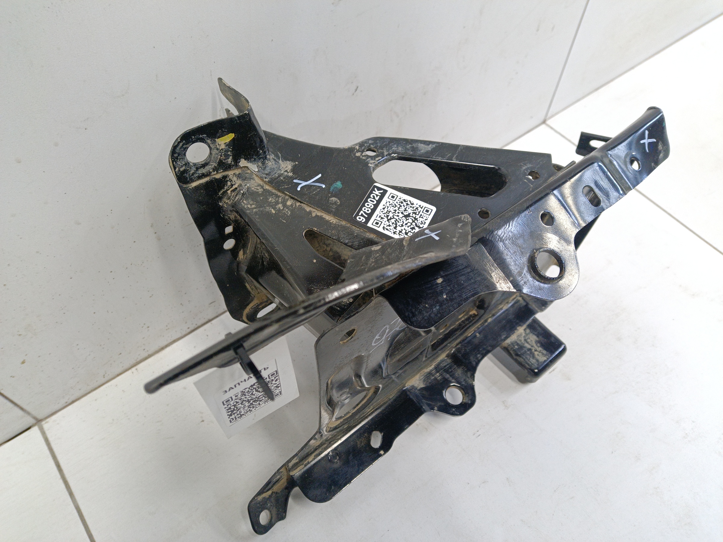 Площадка крепления АКБ Haval F7x