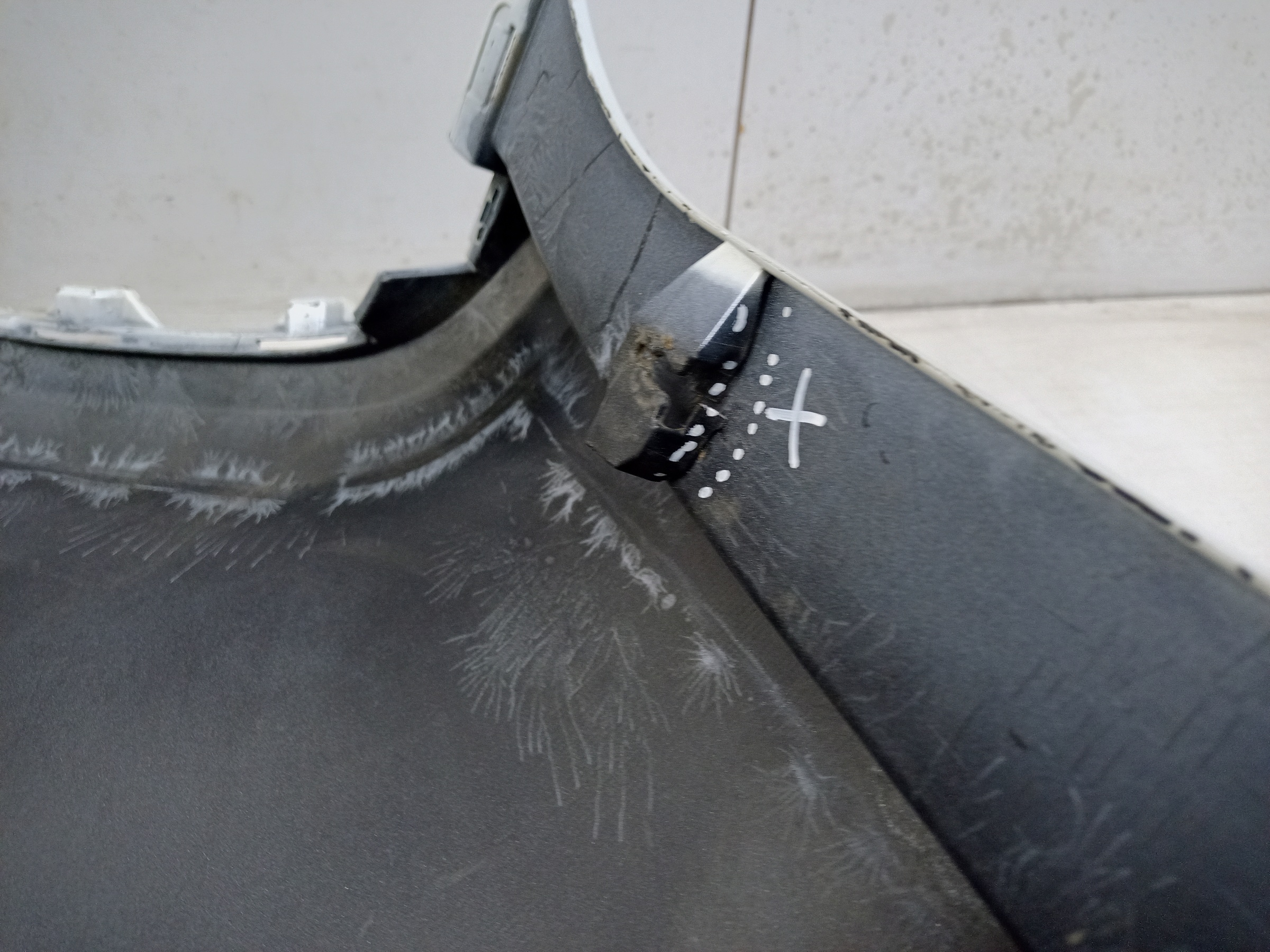 Бампер задний левая часть Toyota Rav4 XA50