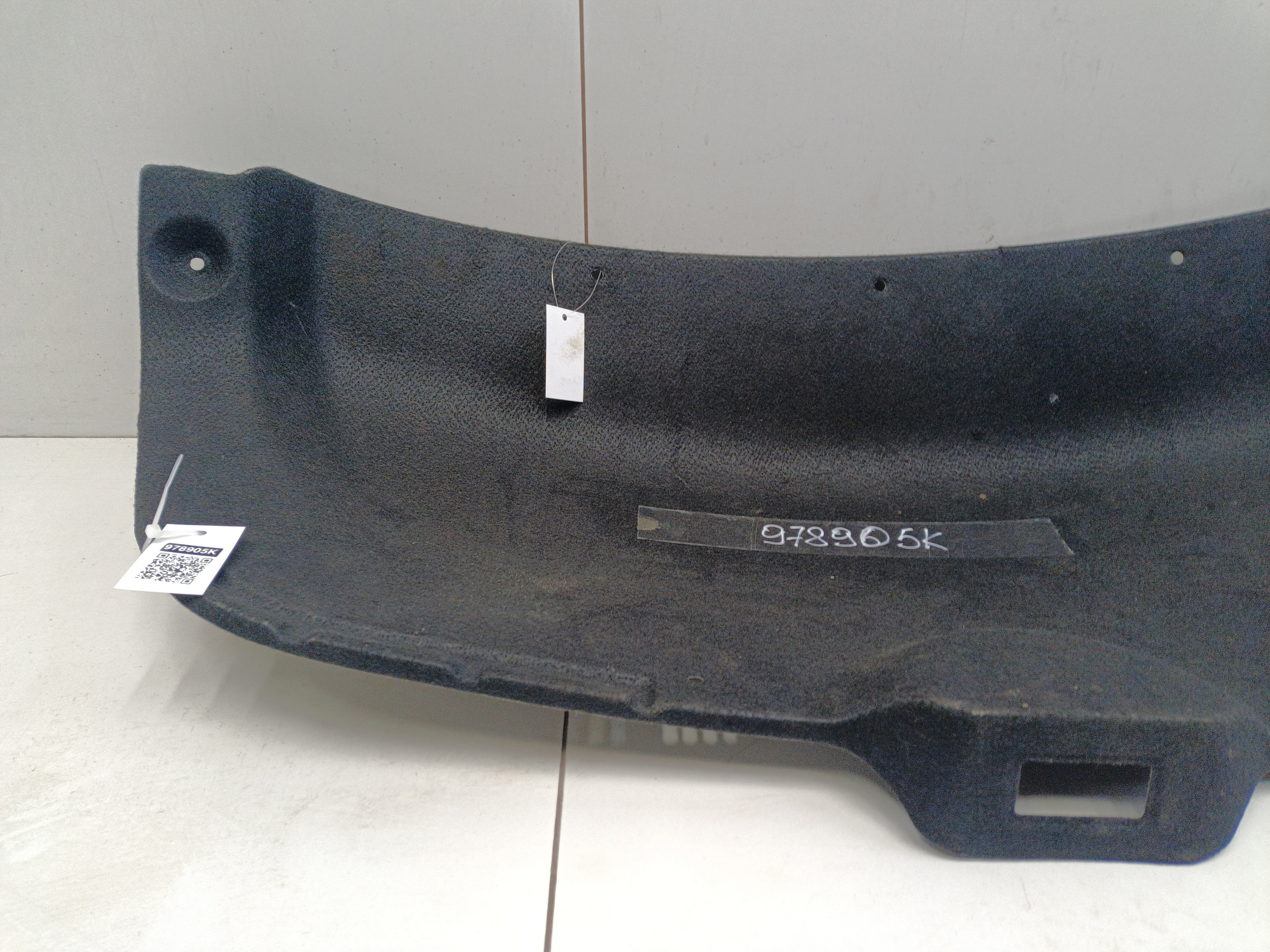 Обшивка крышки багажника Kia K3 2 China Market