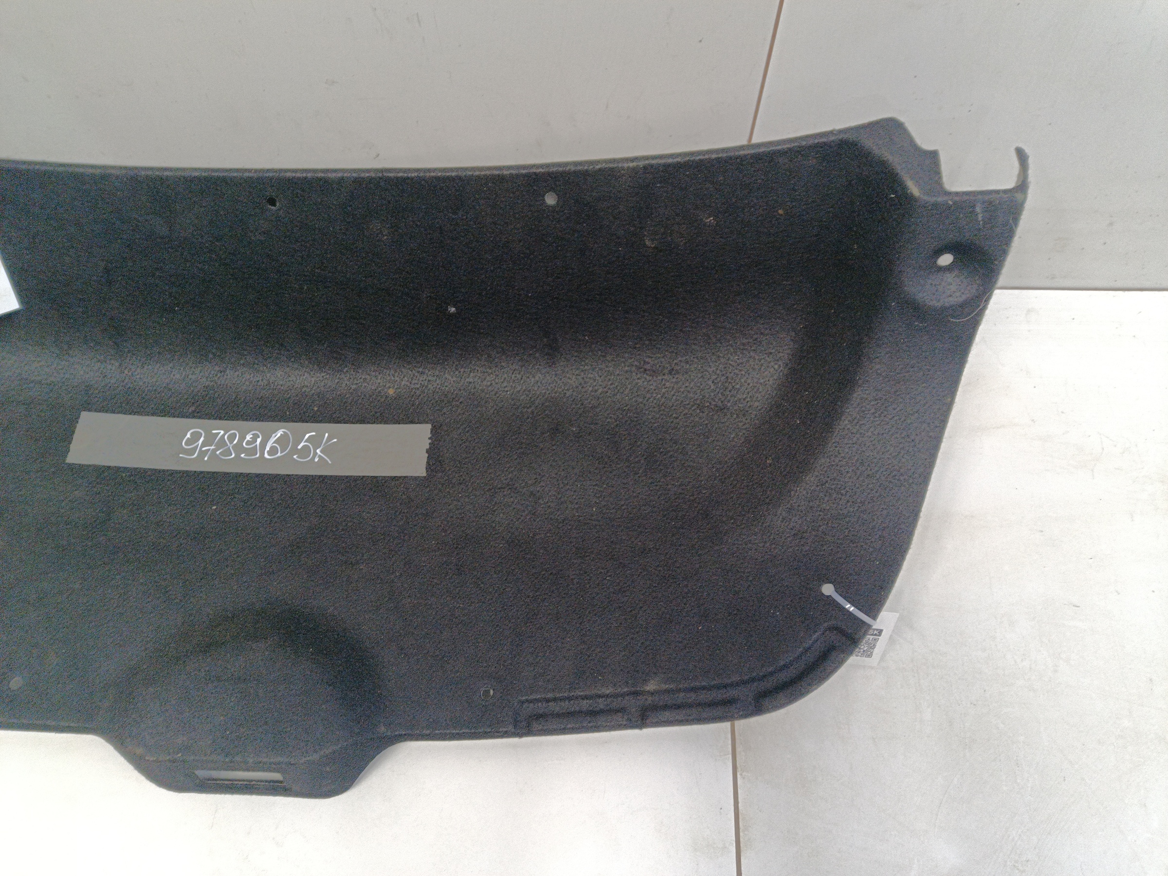 Обшивка крышки багажника Kia K3 2 China Market