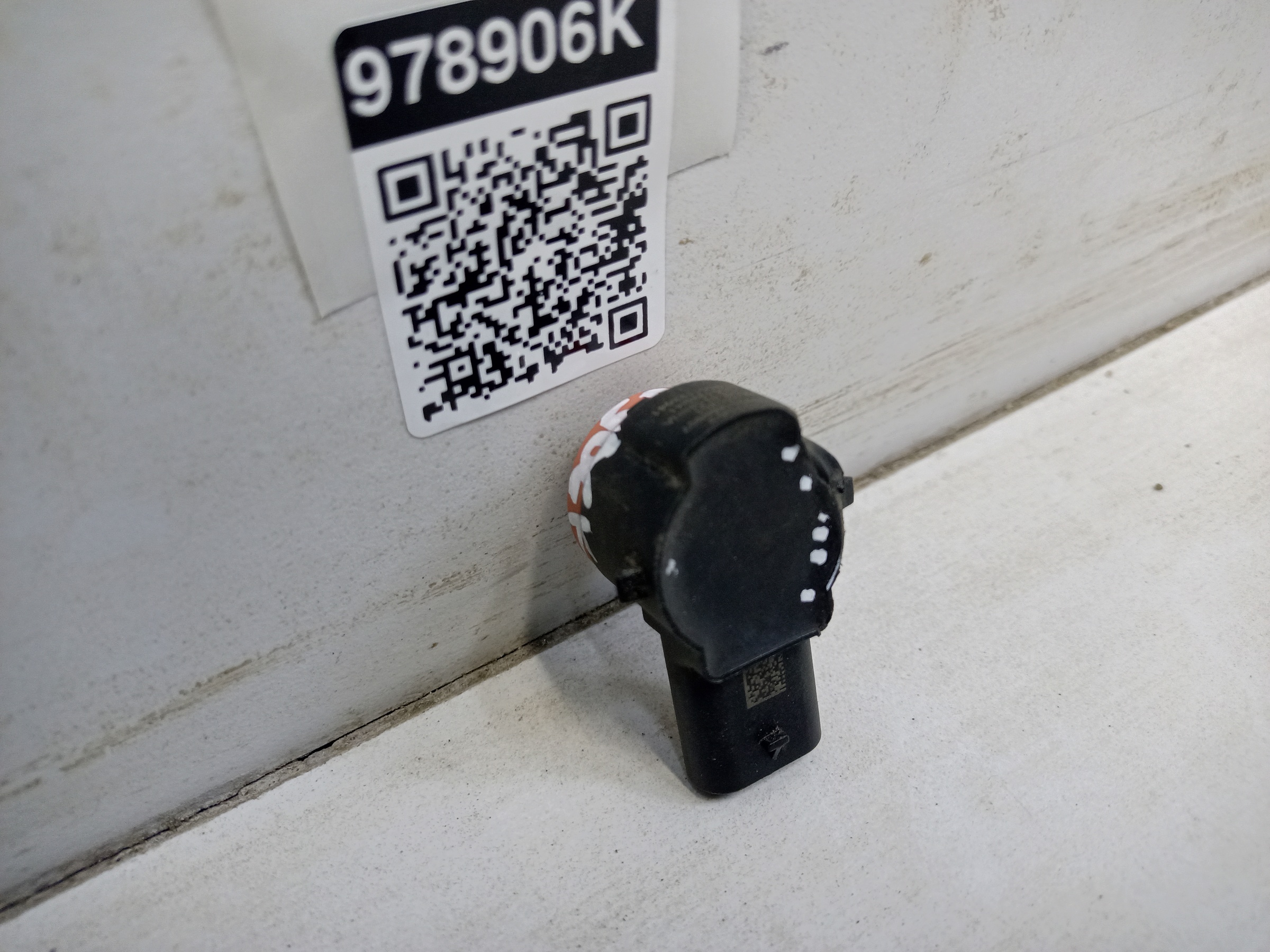 Датчик парковки " парктроник" задний Geely Tugella