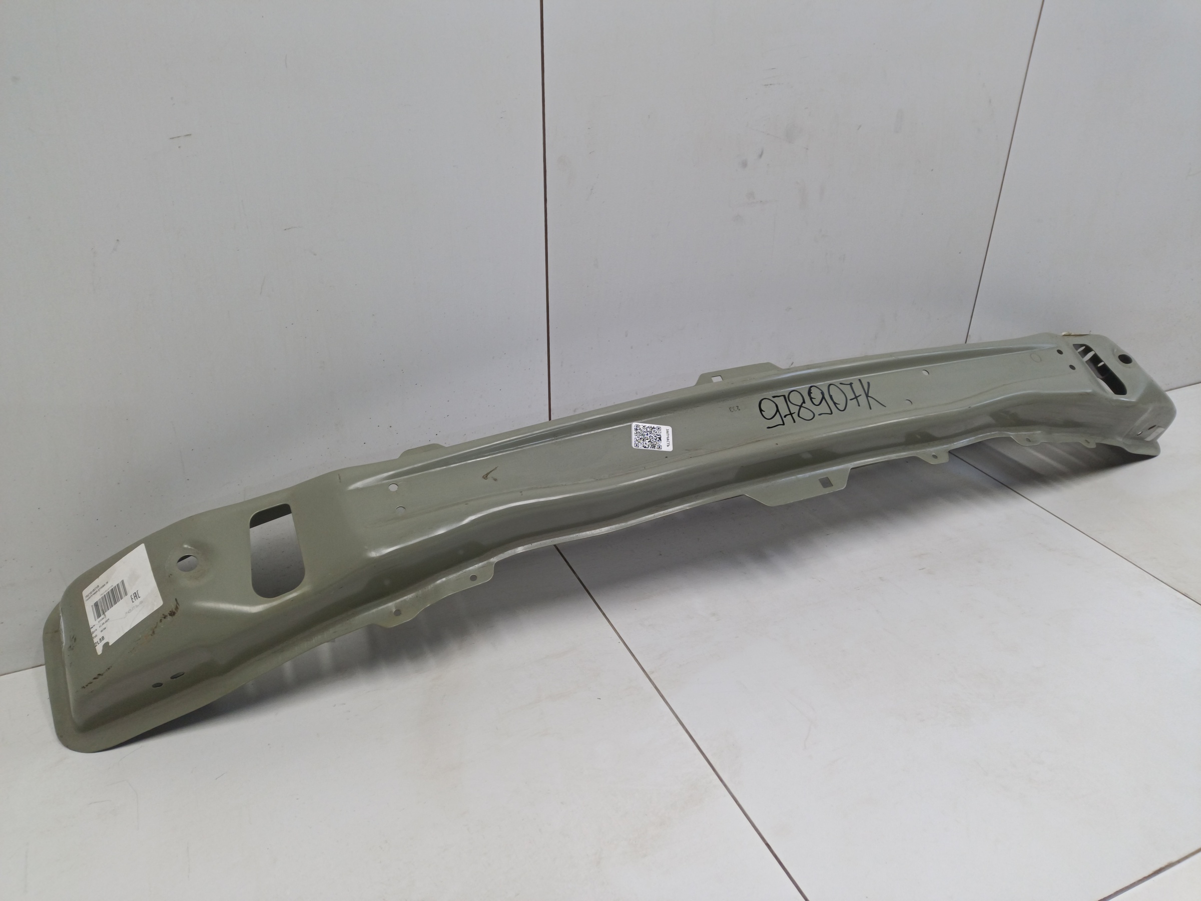 Усилитель переднего бампера Renault Kaptur