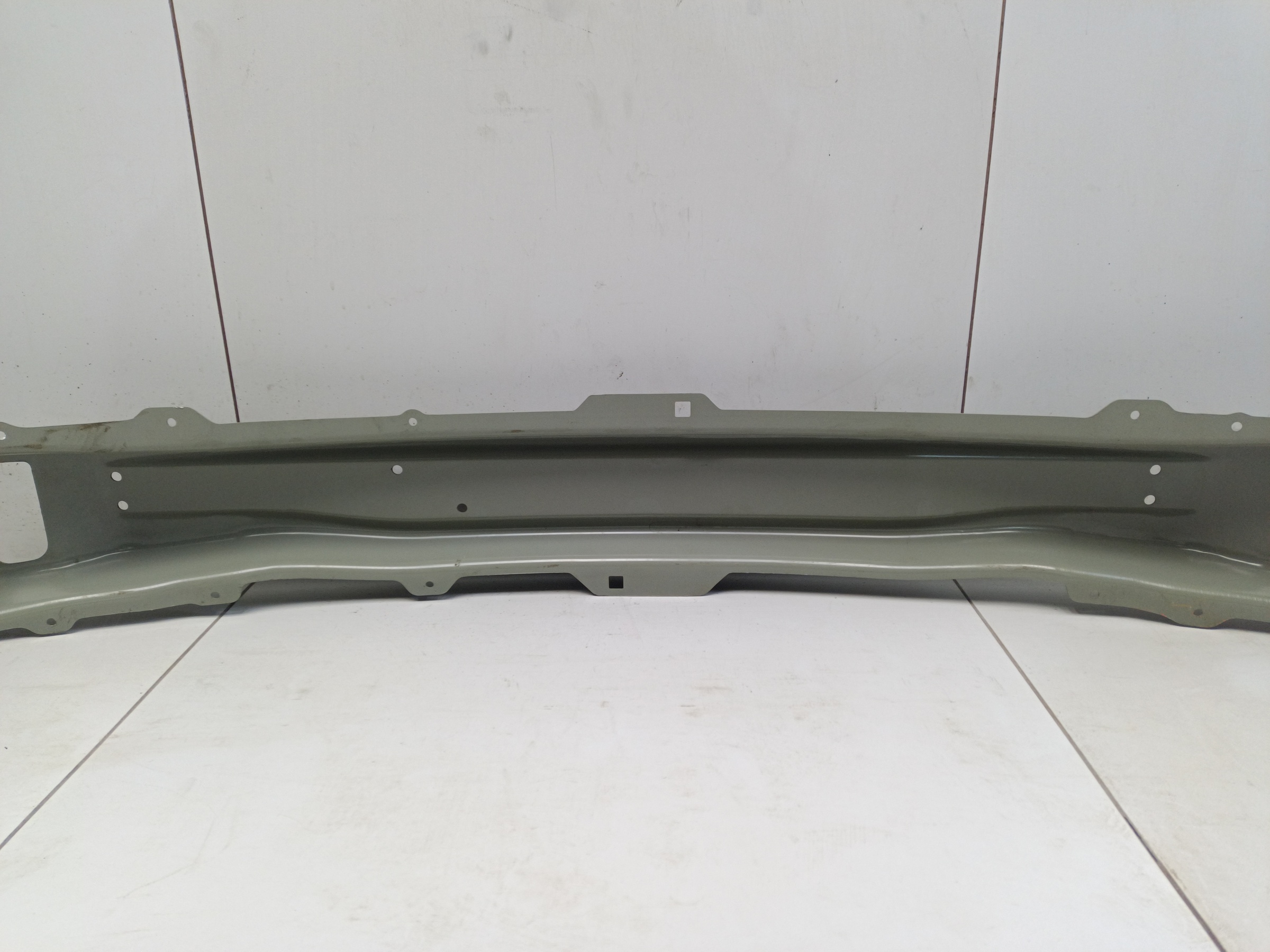 Усилитель переднего бампера Renault Kaptur