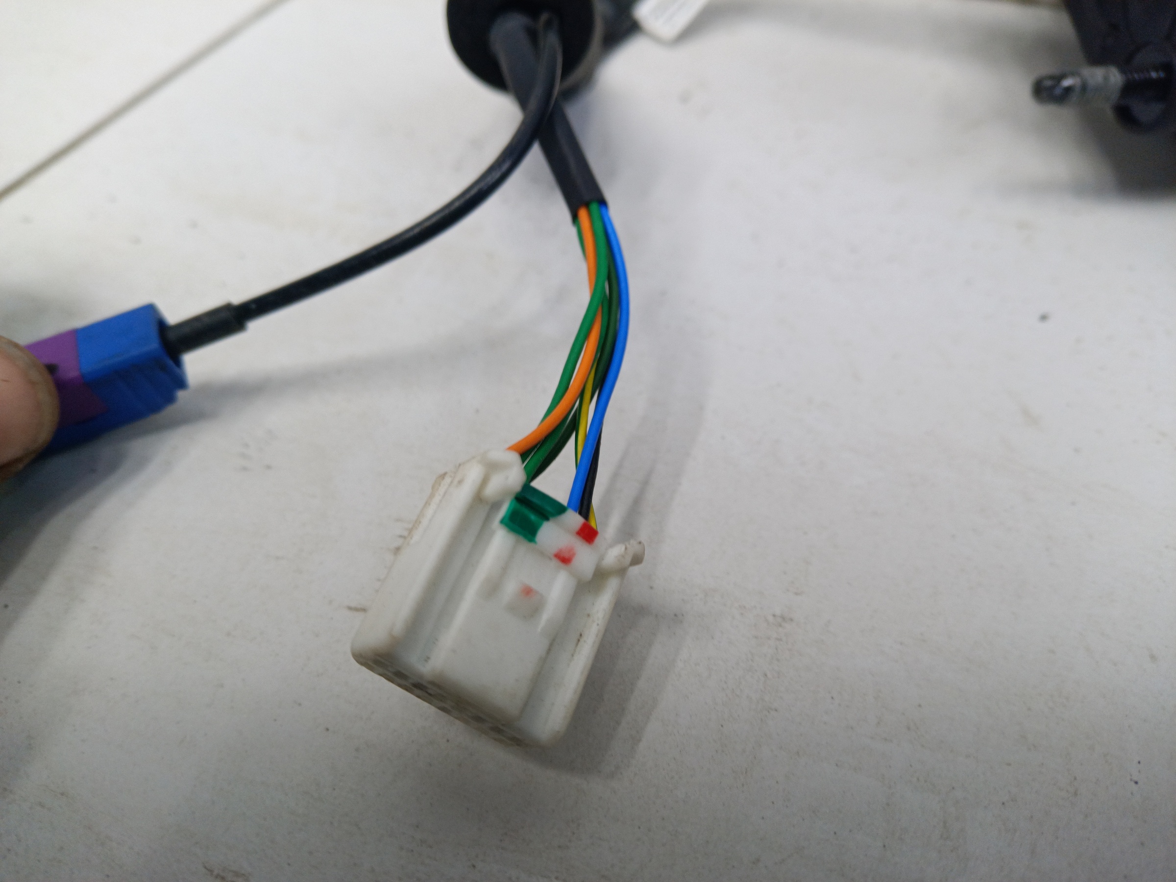 Зеркало правое Haval H5 2 7+1 контактов