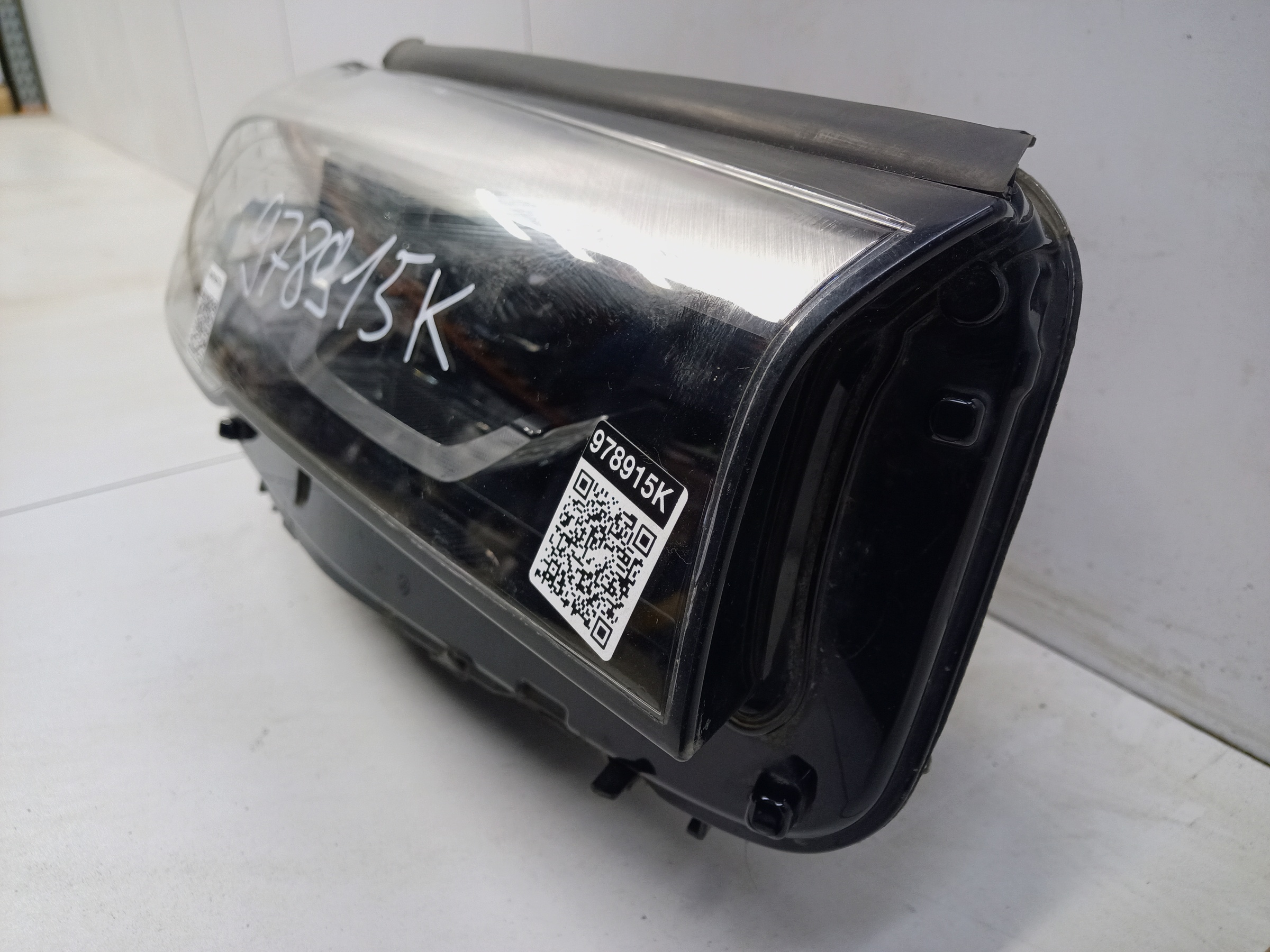 Фара передняя правая BMW 5er G30 Restail LED