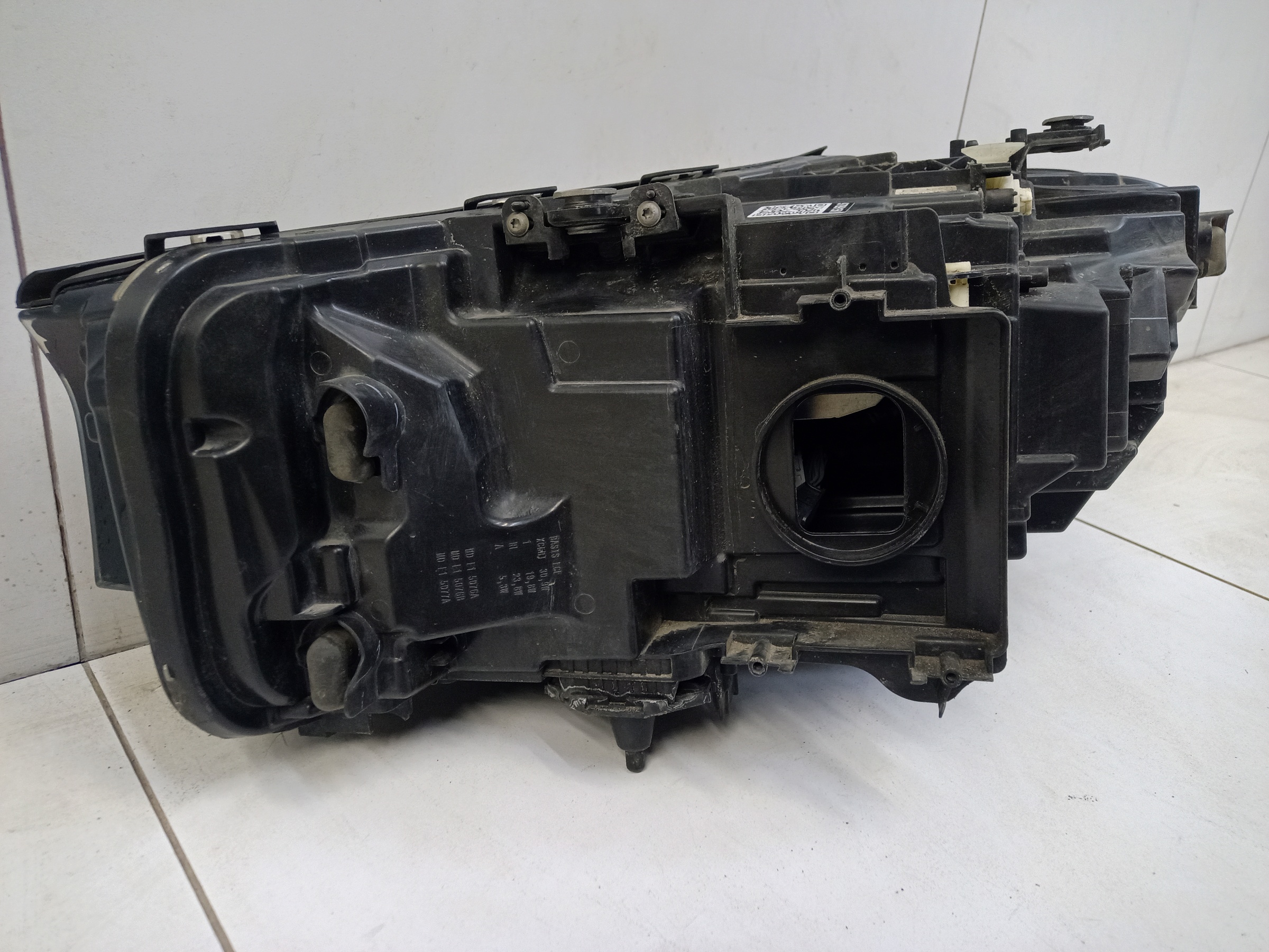 Фара передняя правая BMW 5er G30 Restail LED