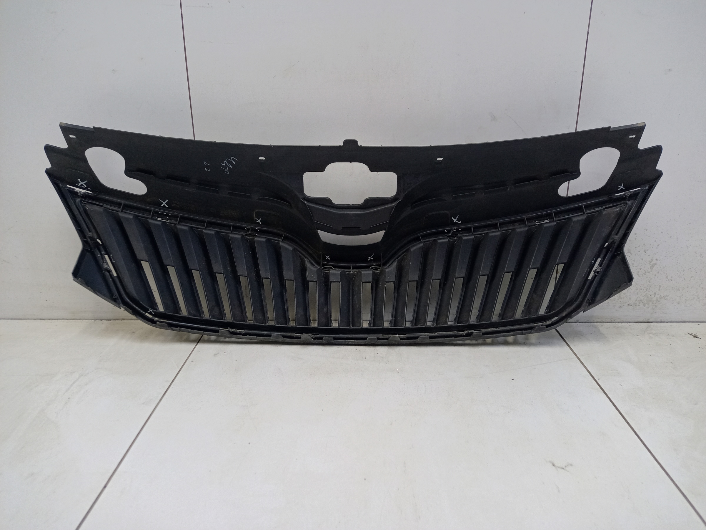 Решетка радиатора Skoda Rapid 1