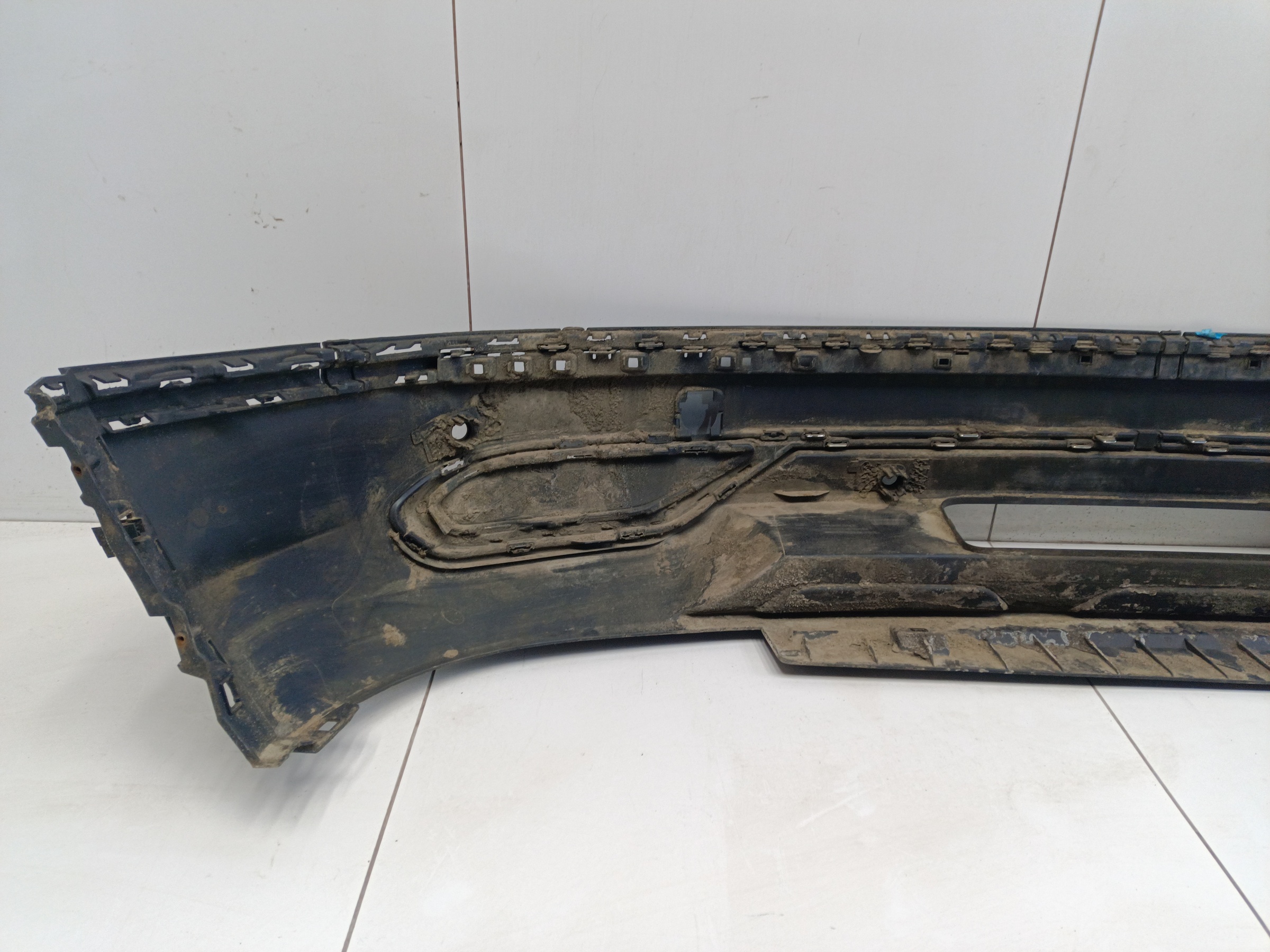 Юбка заднего бампера Volkswagen Tiguan 2 Restail