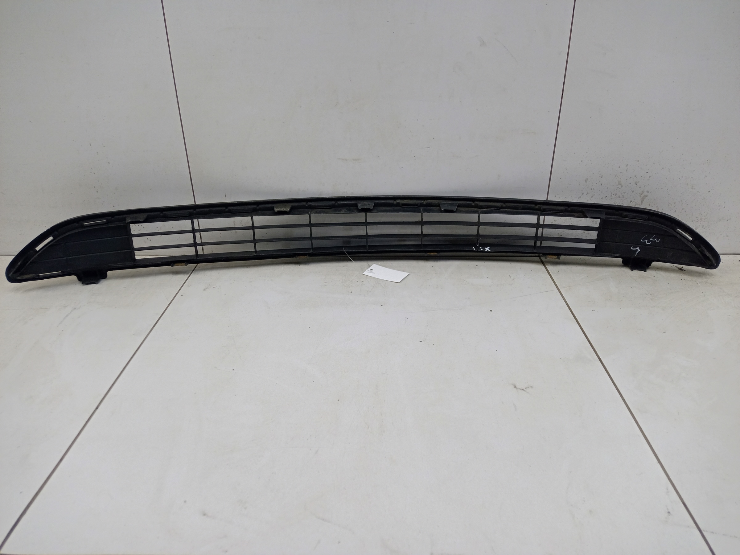 Решетка переднего бампера верхняя Toyota RAV4 CA40 Restail