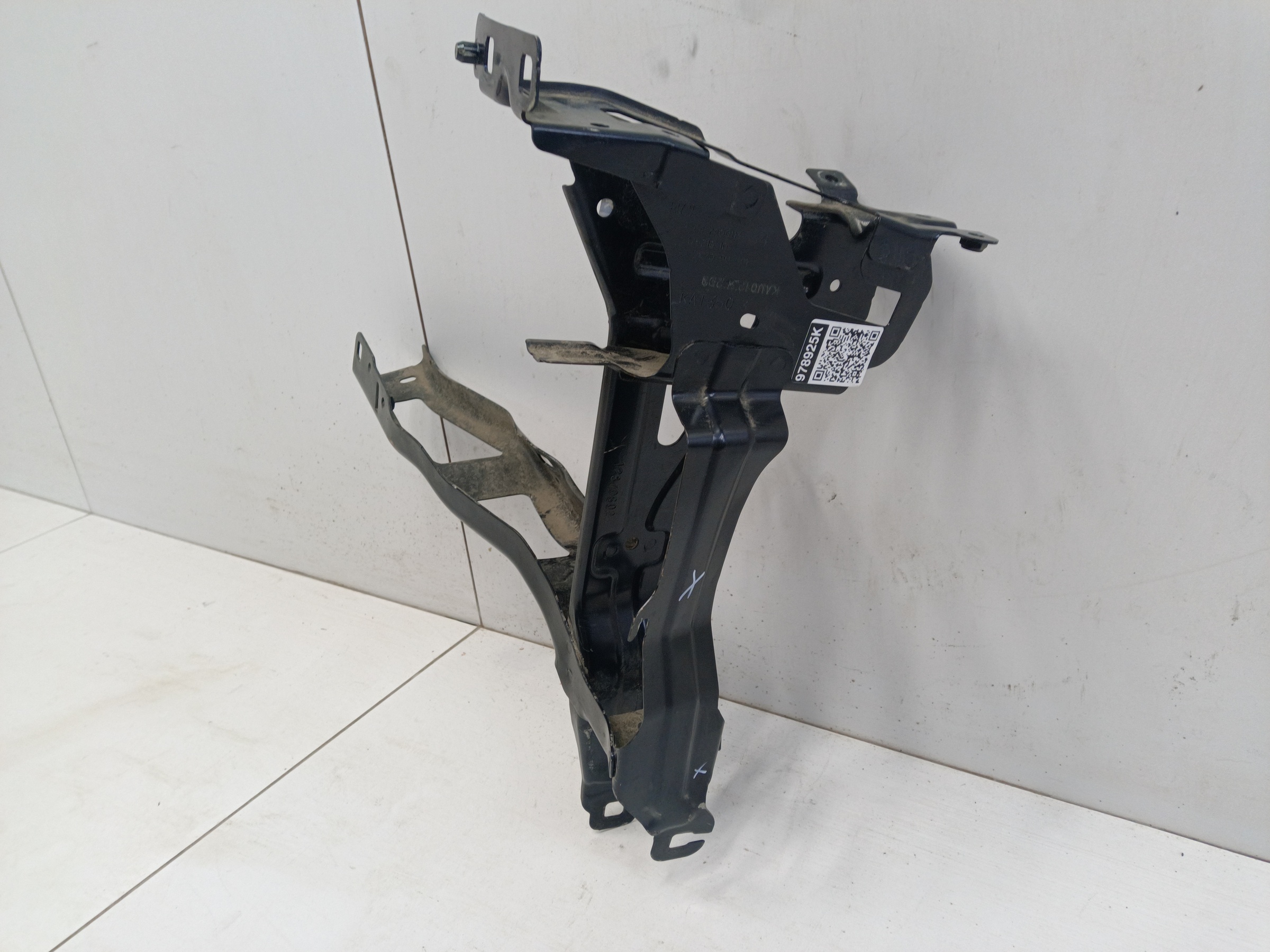 Кронштейн фары передней левой BMW X3 G01