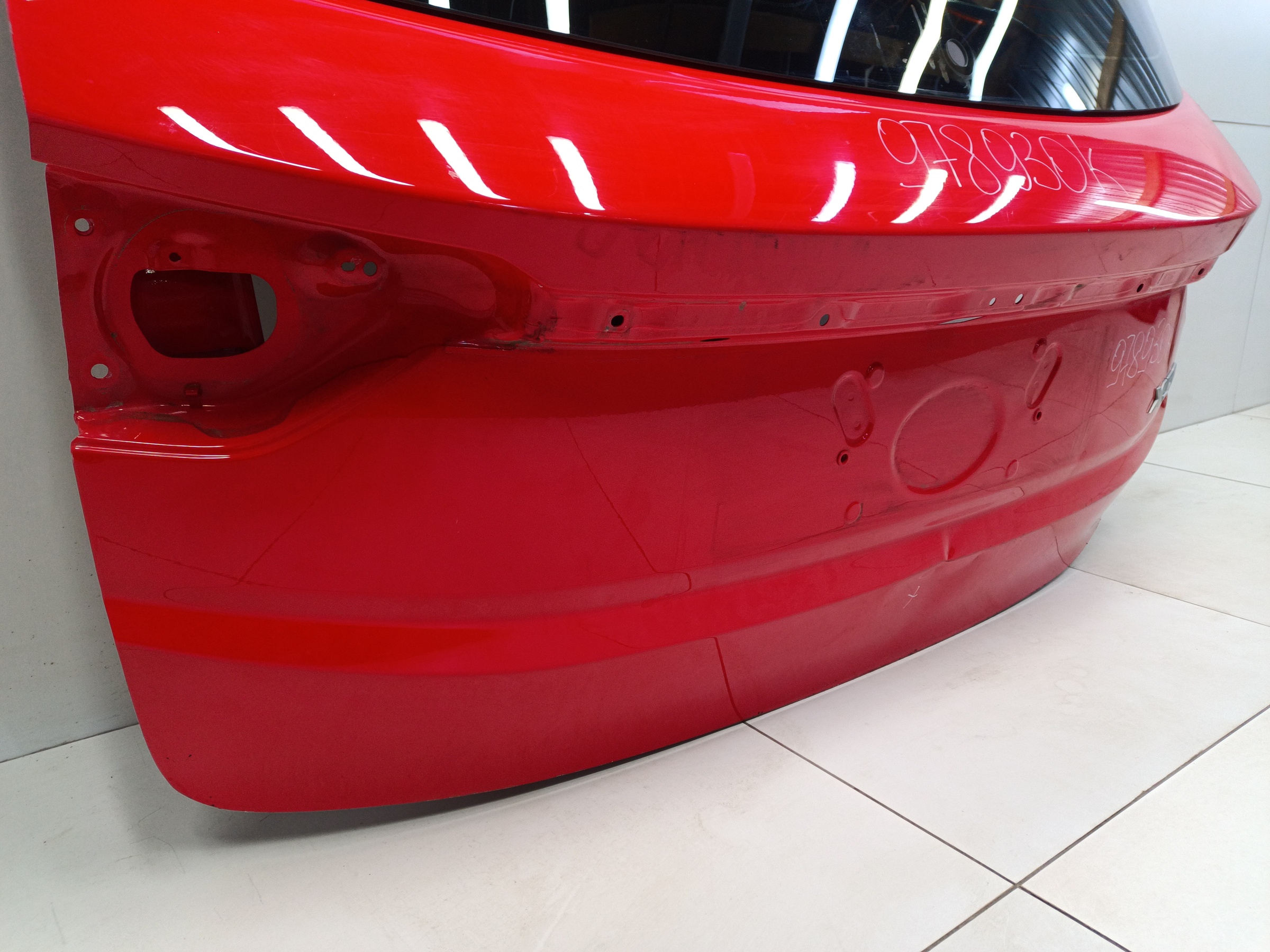 Крышка багажника Geely Coolray