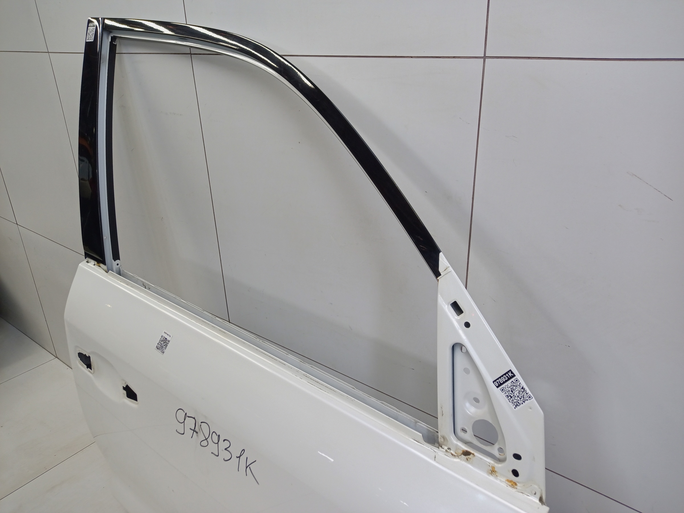 Дверь передняя правая Lexus LX 3 Restail 2