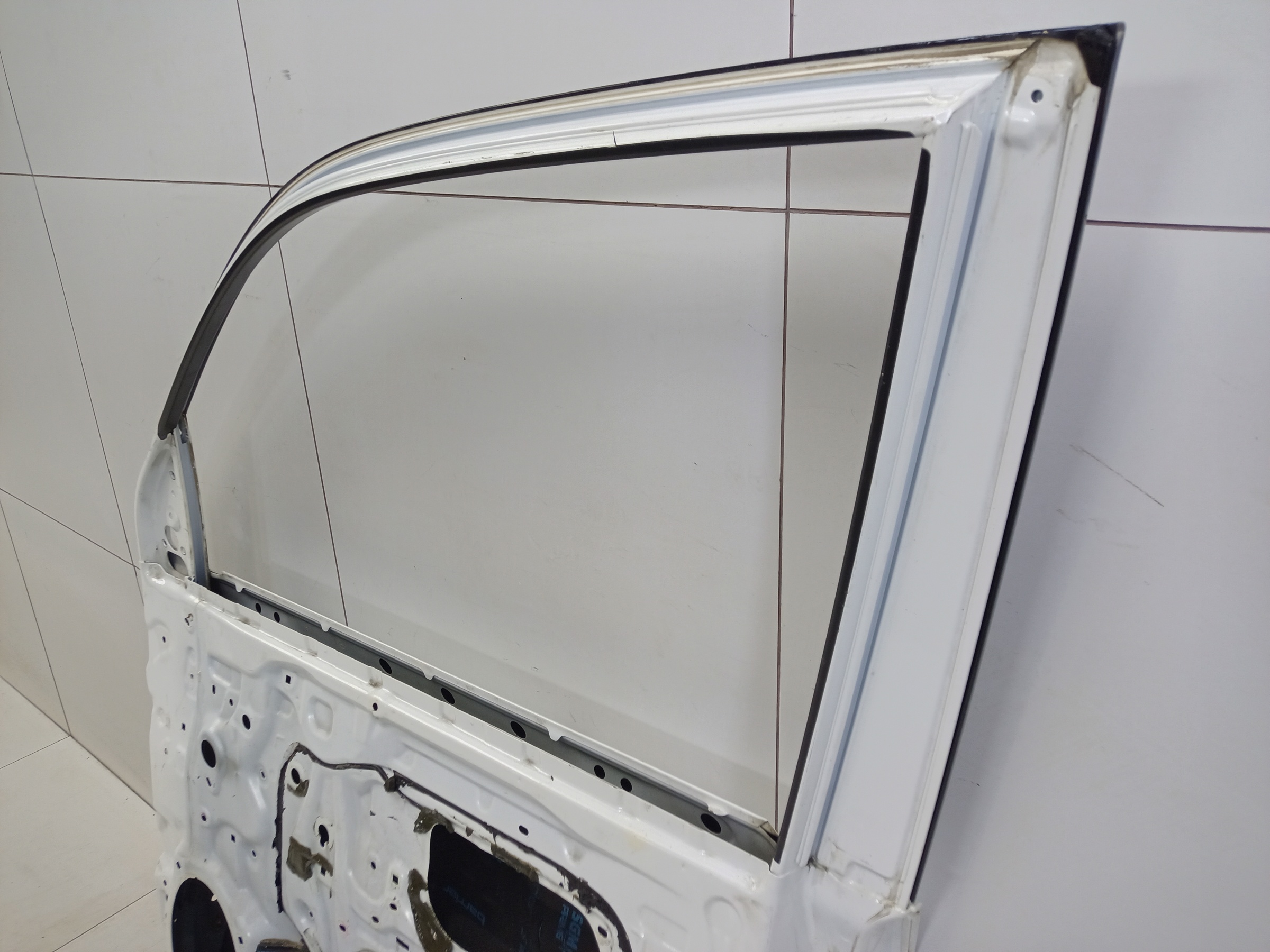 Дверь передняя правая Lexus LX 3 Restail 2