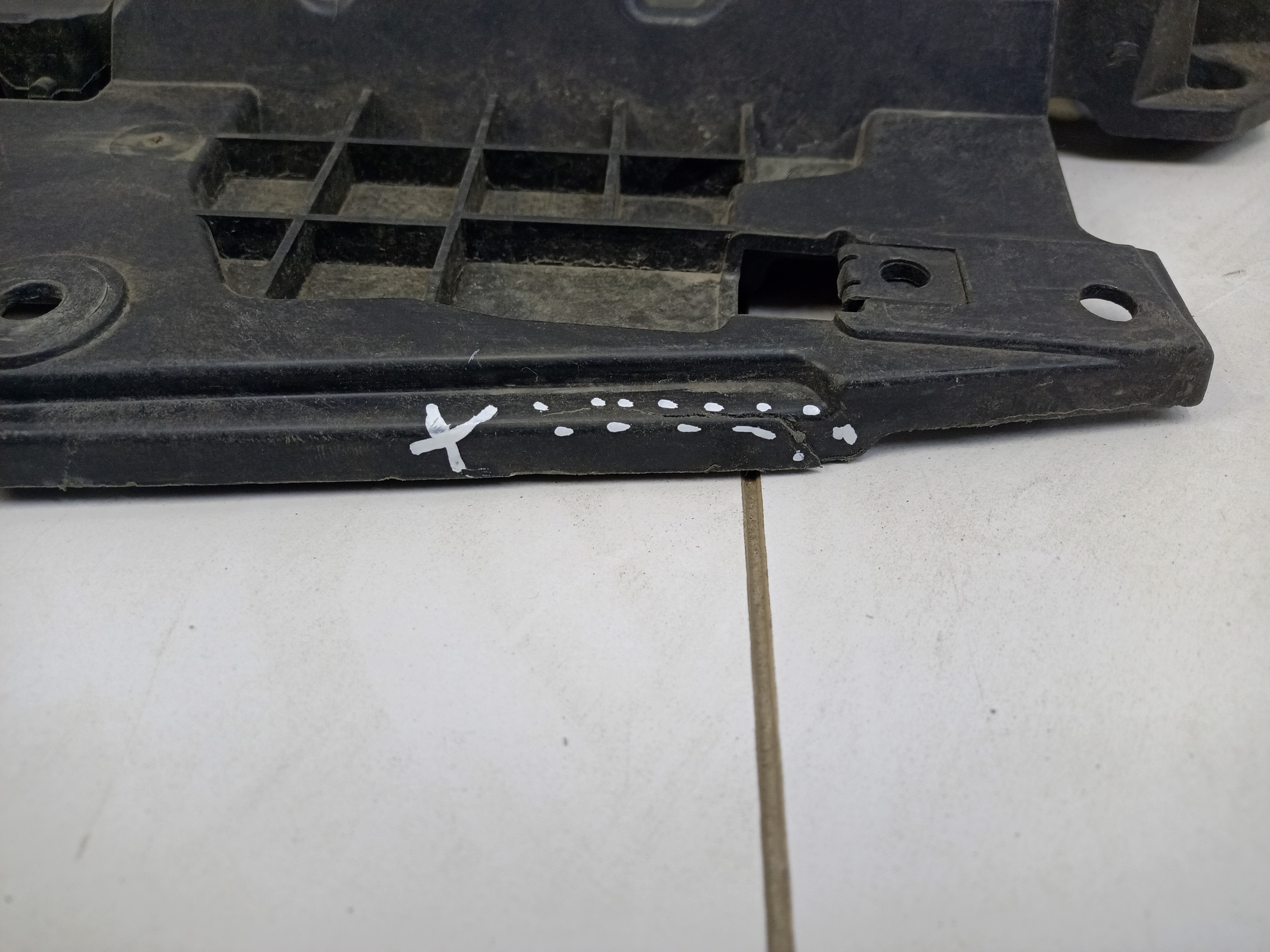 Накладка передней панели Haval M6 2