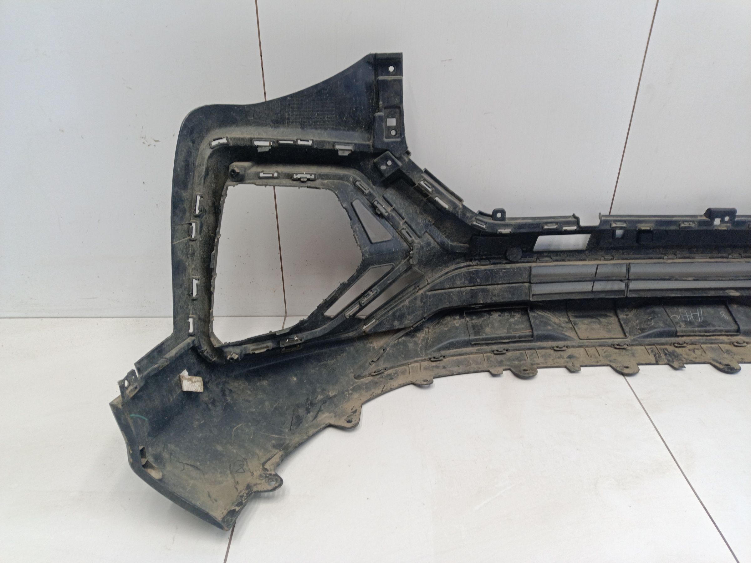 Юбка переднего бампера Geely Okavango 1 Restail