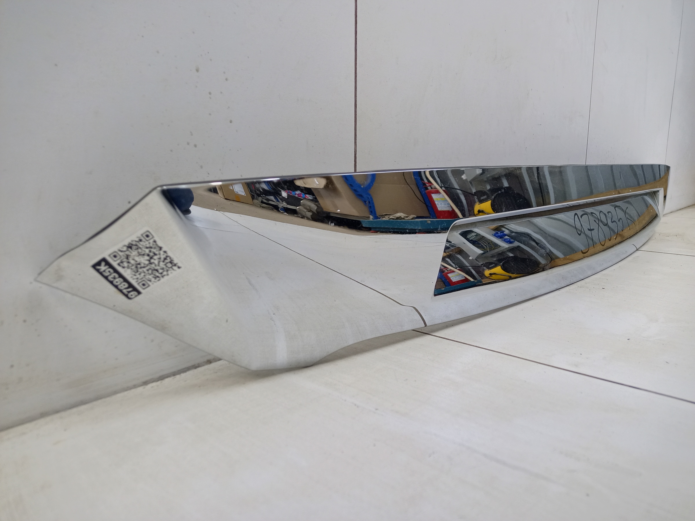 Накладка капота Tank 500 хром