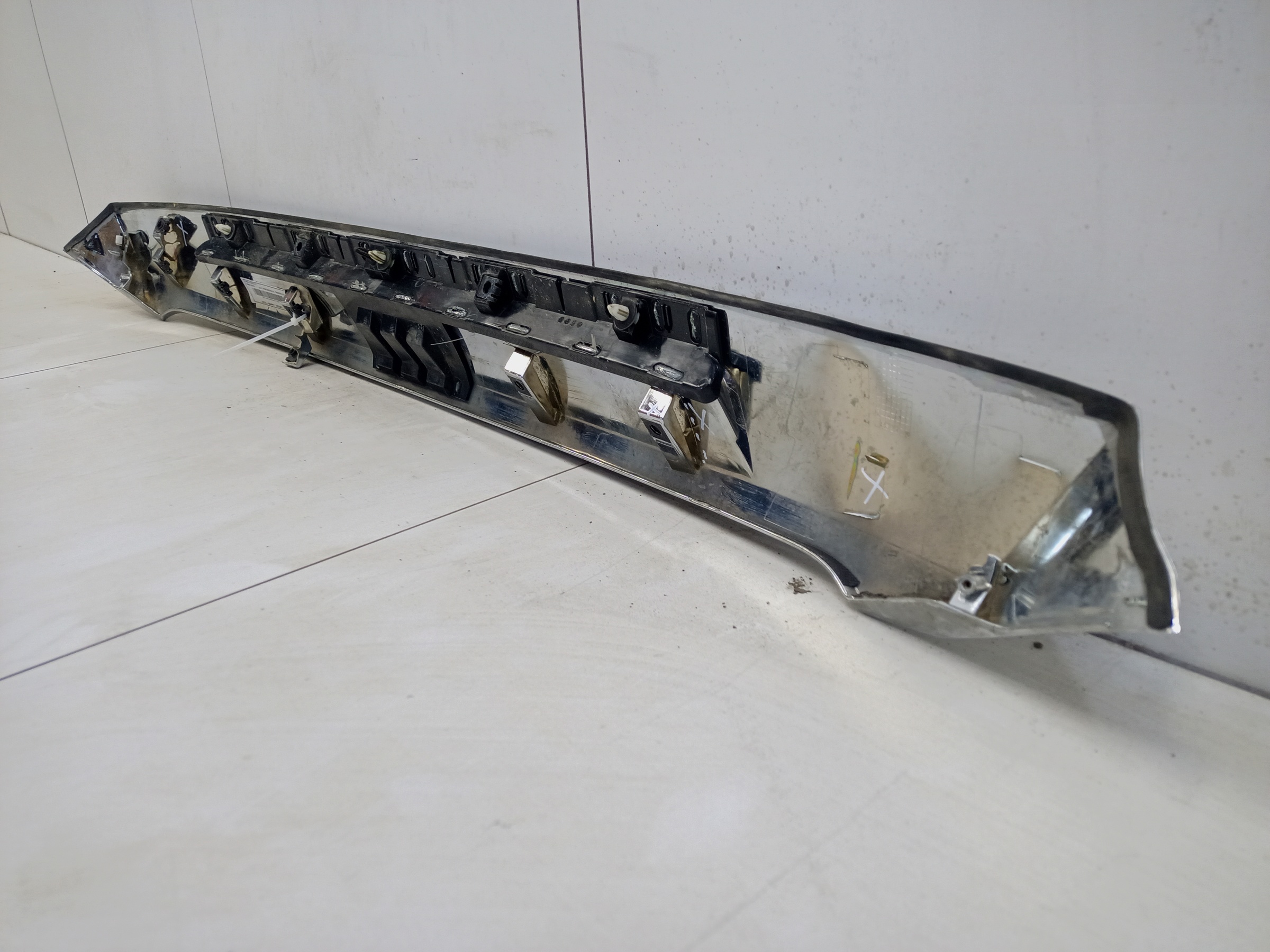 Накладка капота Tank 500 хром