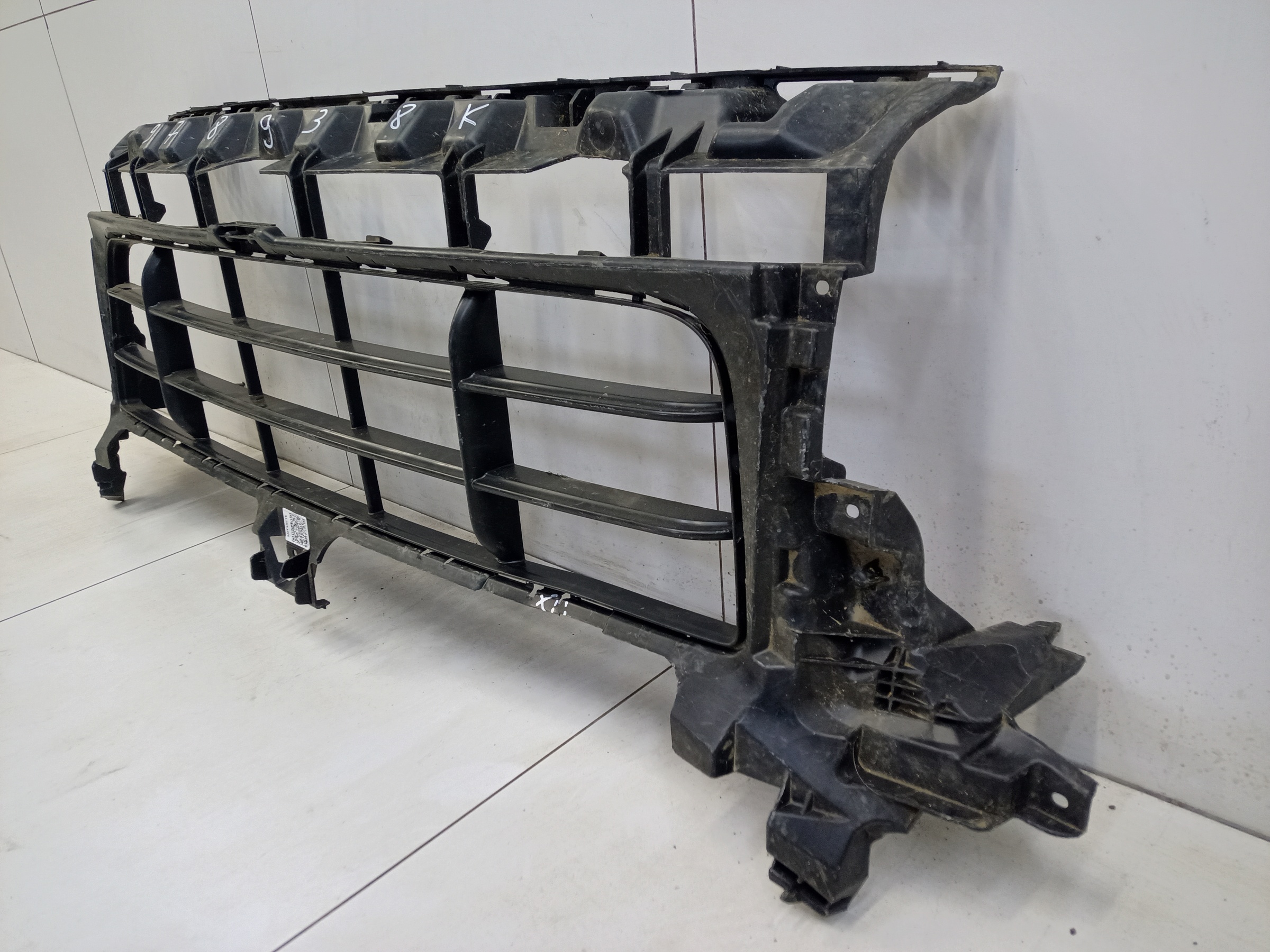 Решетка переднего бампера Porsche Cayenne 3