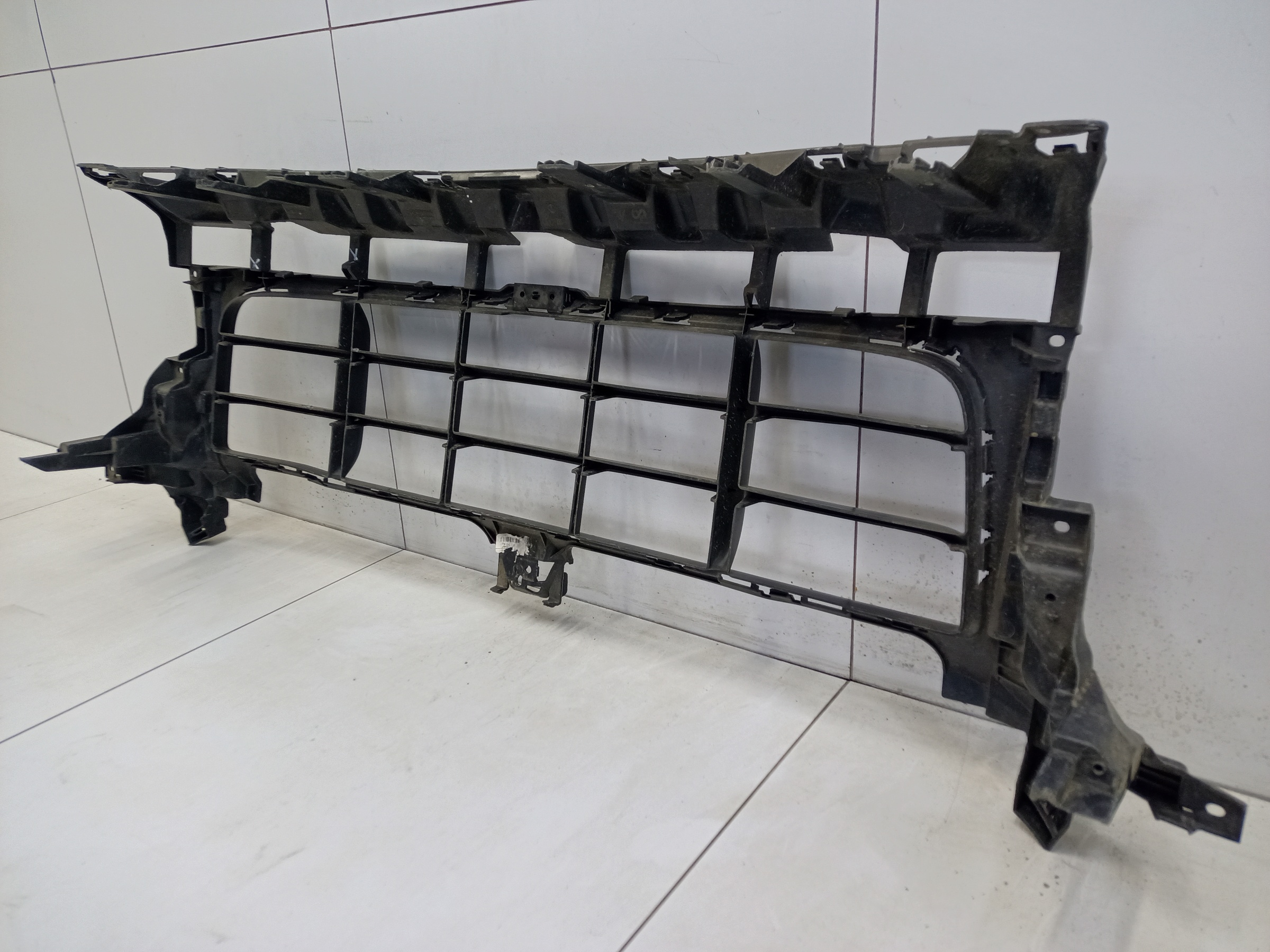 Решетка переднего бампера Porsche Cayenne 3