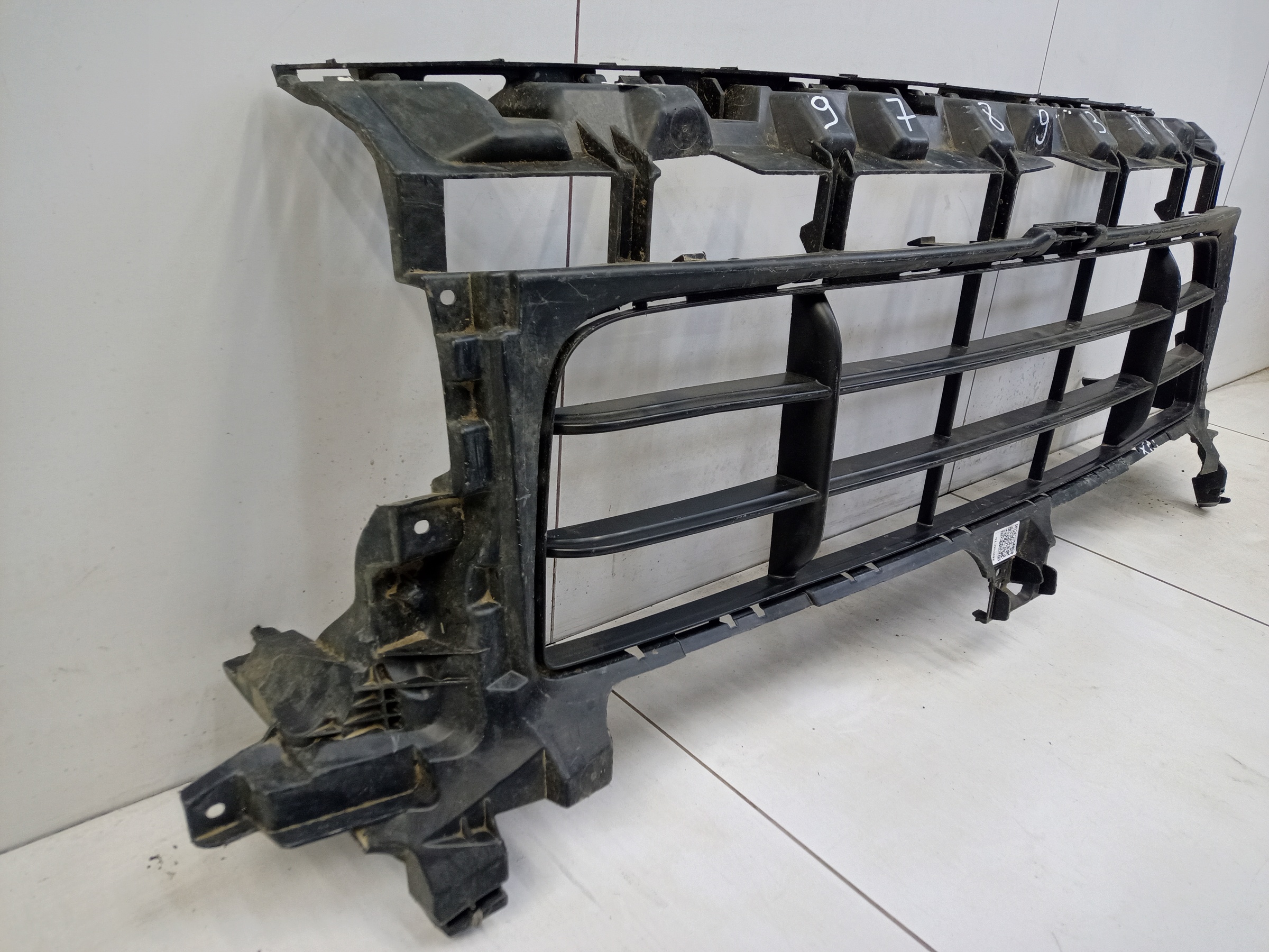 Решетка переднего бампера Porsche Cayenne 3