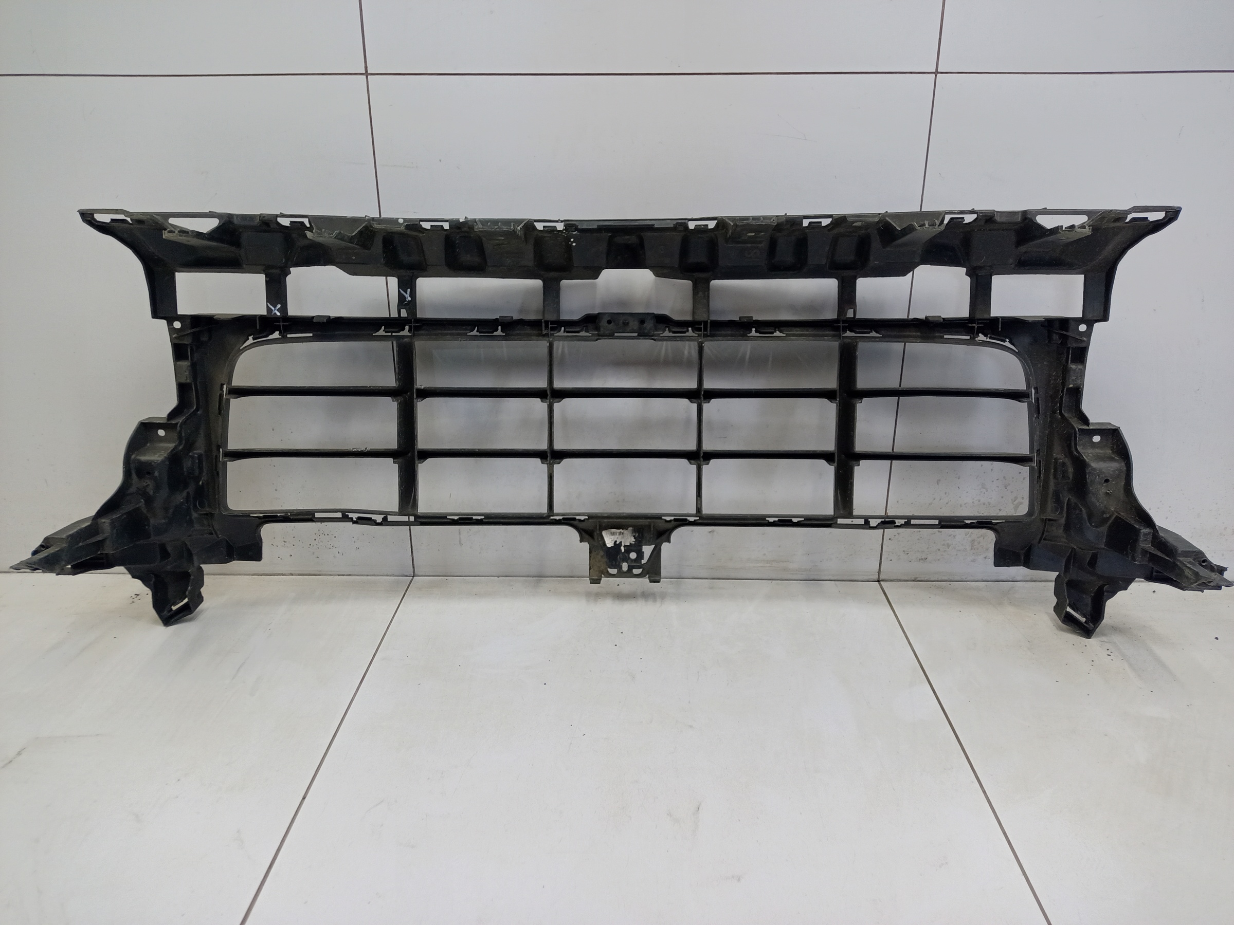 Решетка переднего бампера Porsche Cayenne 3