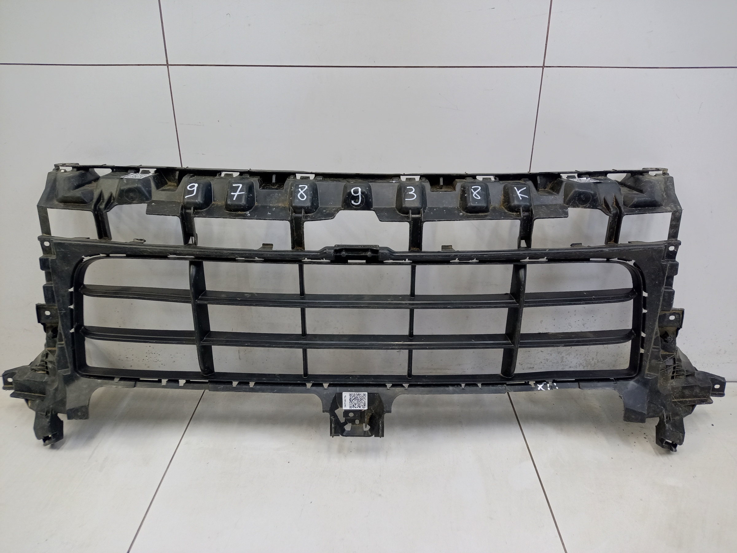 Решетка переднего бампера Porsche Cayenne 3