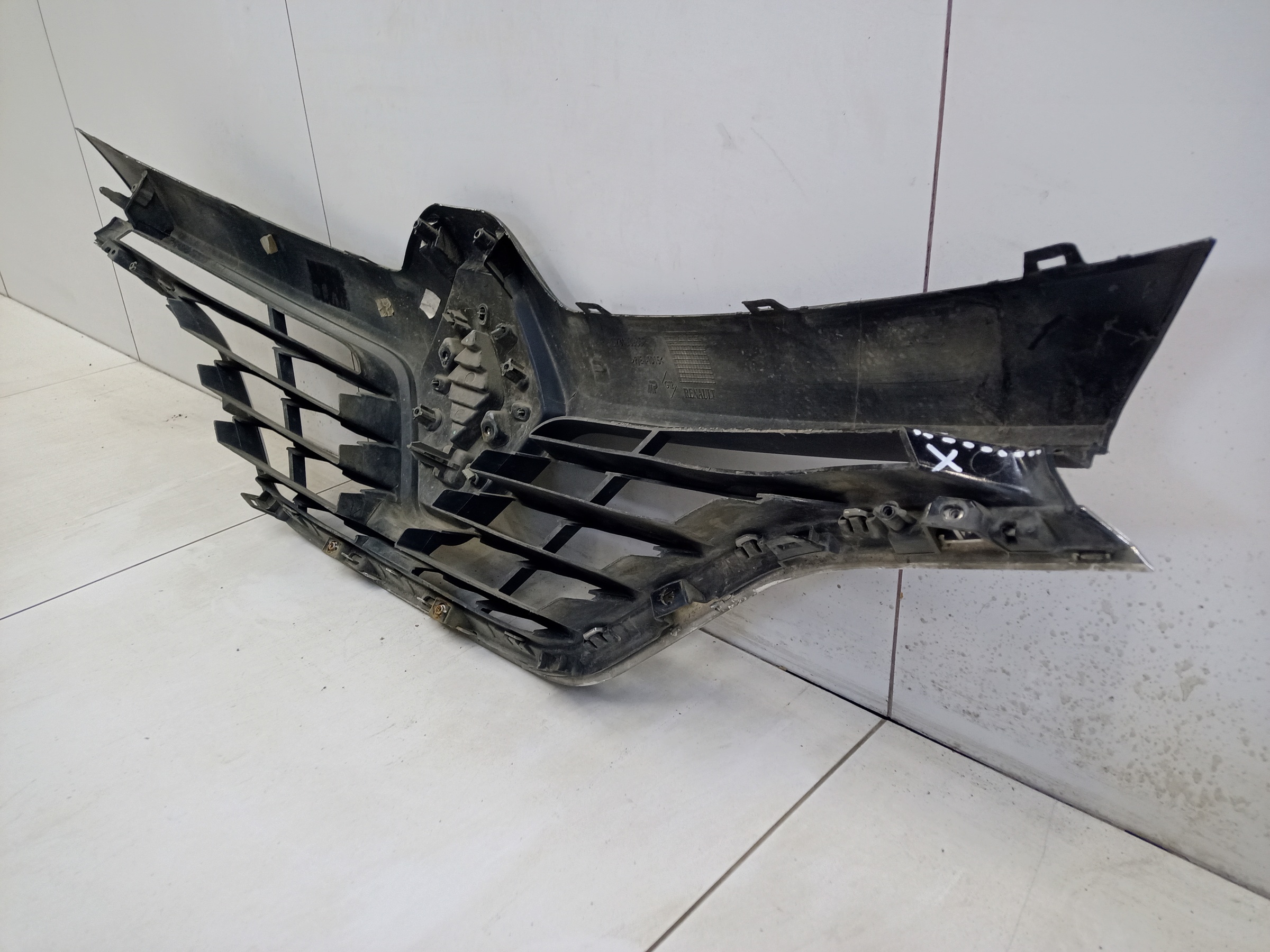 Решетка радиатора Renault Kaptur