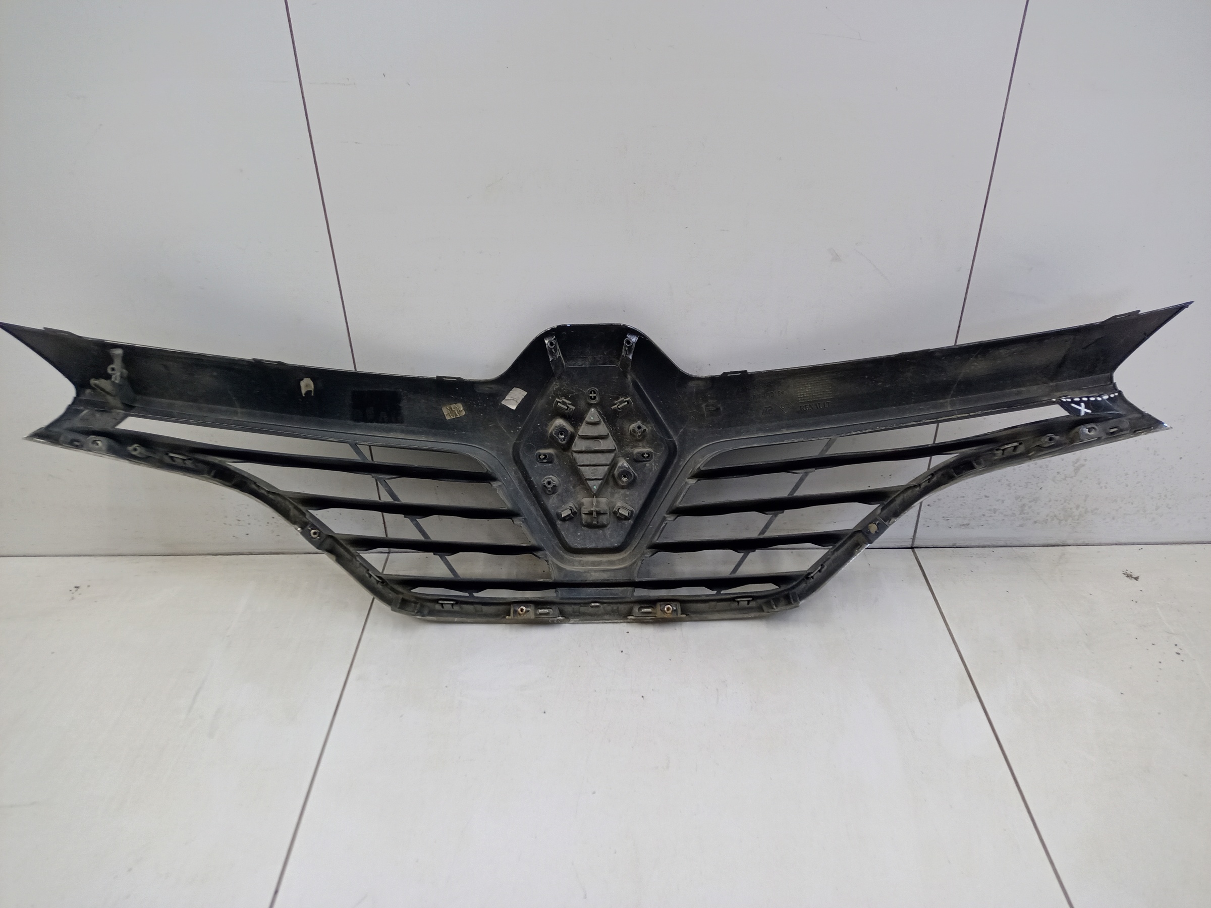 Решетка радиатора Renault Kaptur