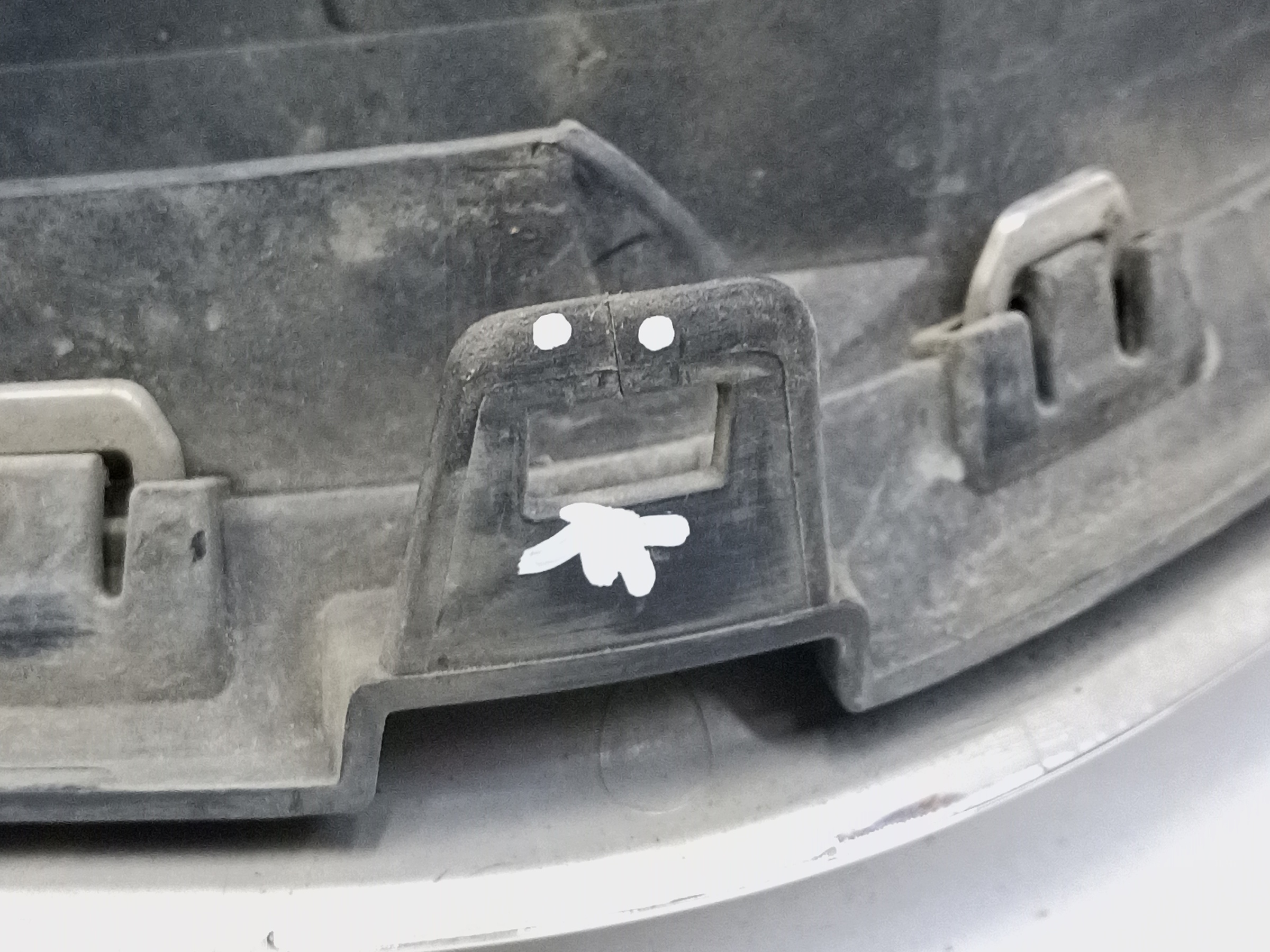 Решетка радиатора Renault Kaptur